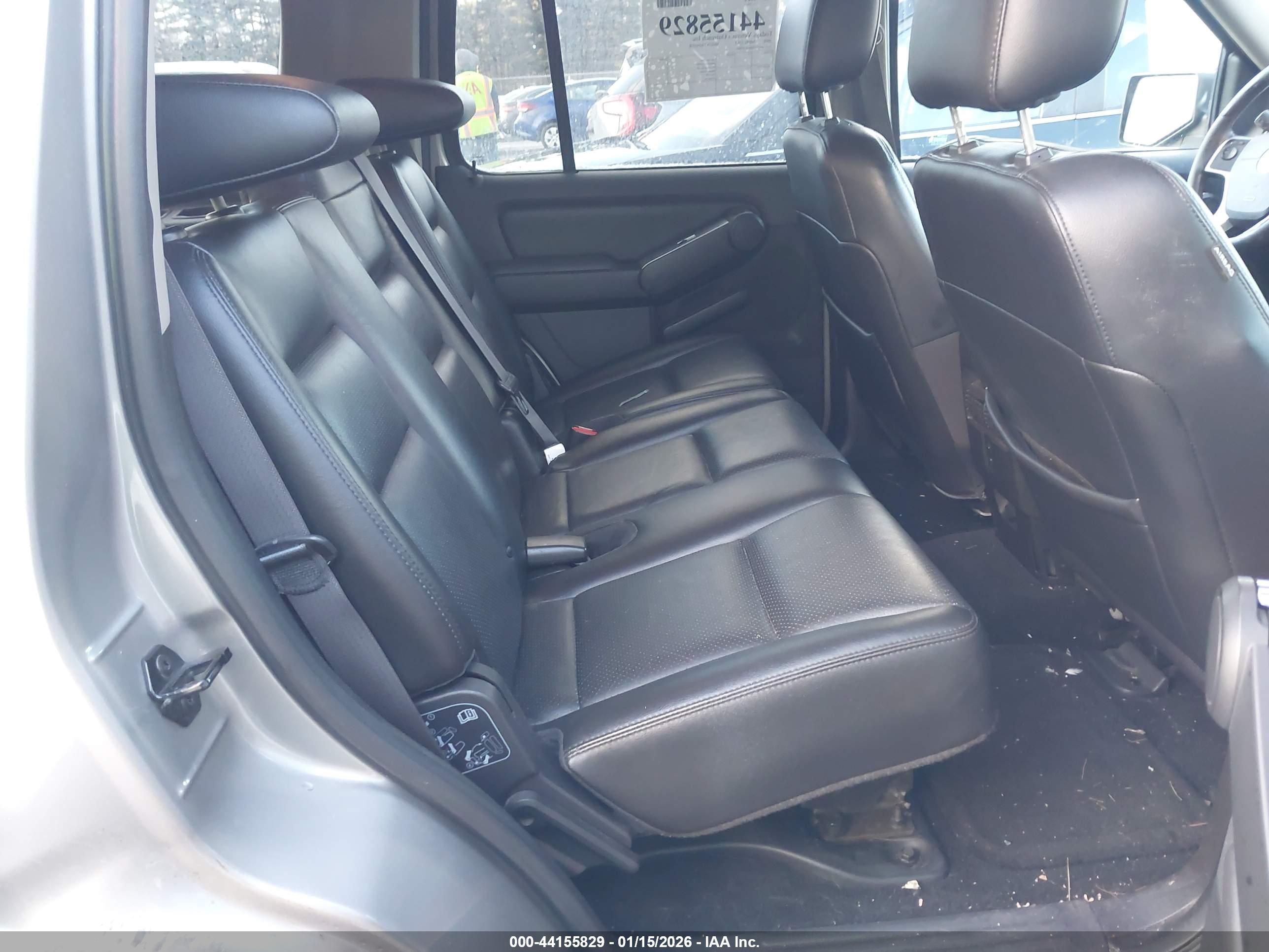 MERCURY MOUNTAINEER image 8