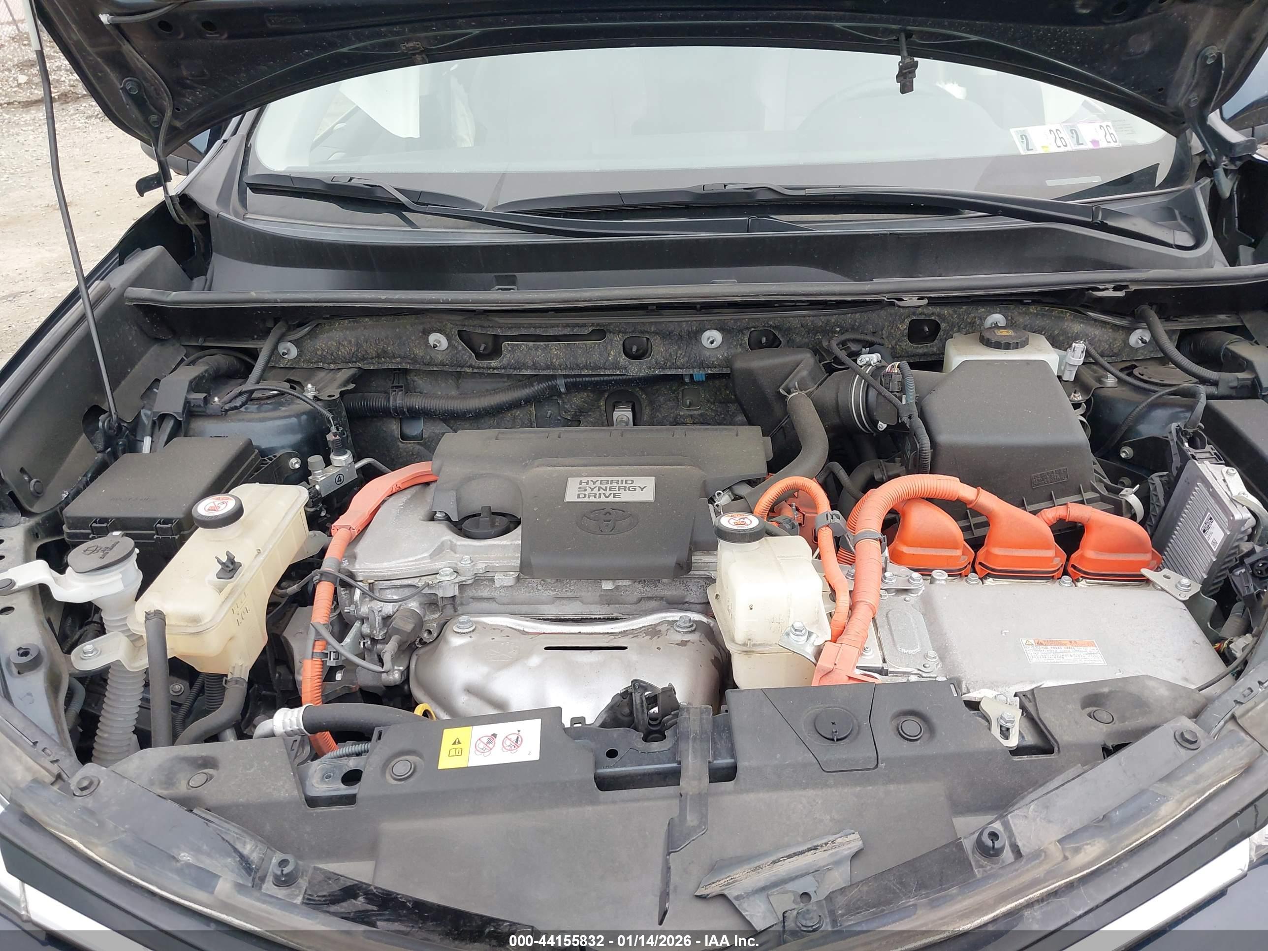 TOYOTA RAV4 image 10