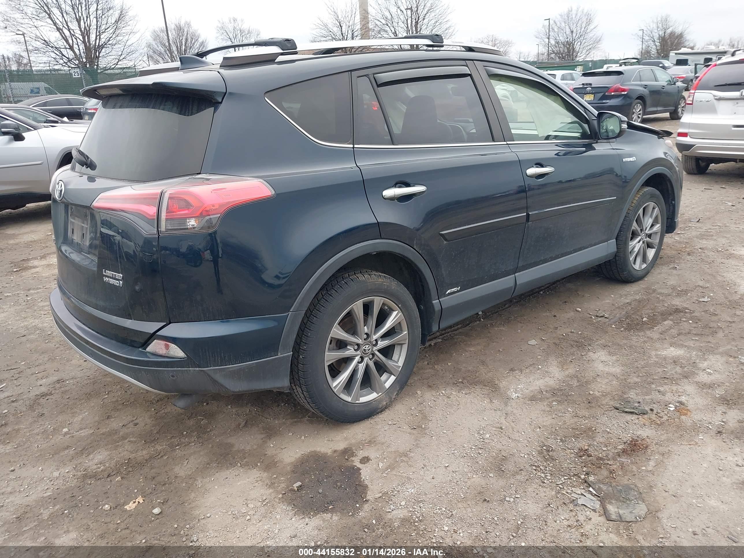 TOYOTA RAV4 image 4