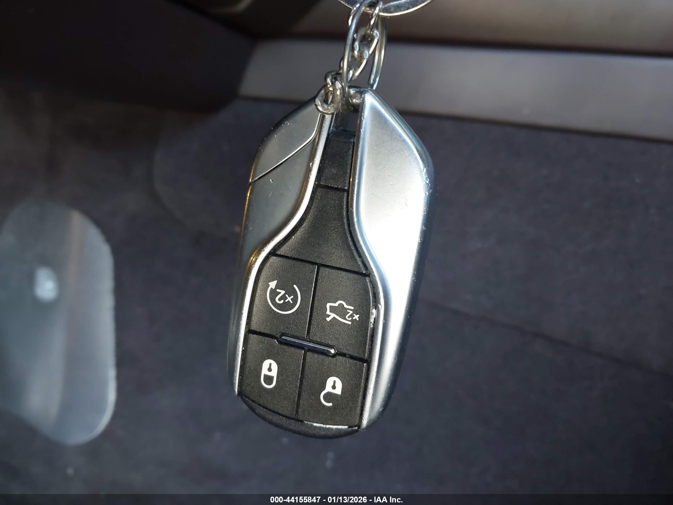 MASERATI LEVANTE image 11