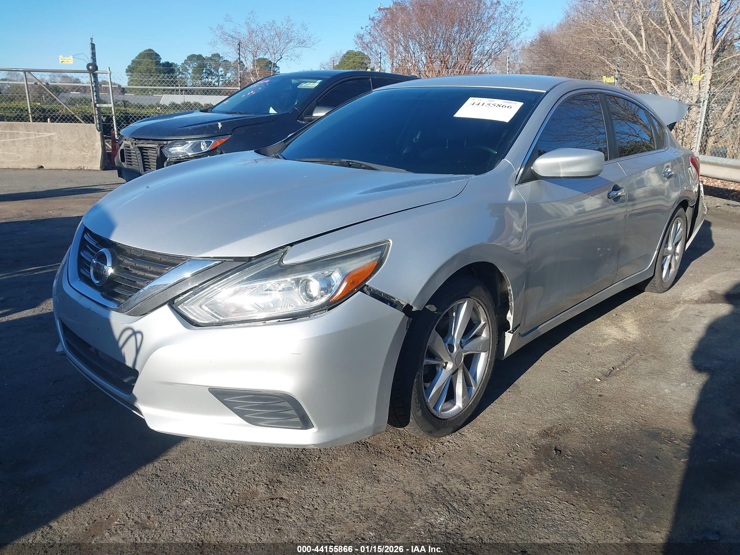 NISSAN ALTIMA image 2