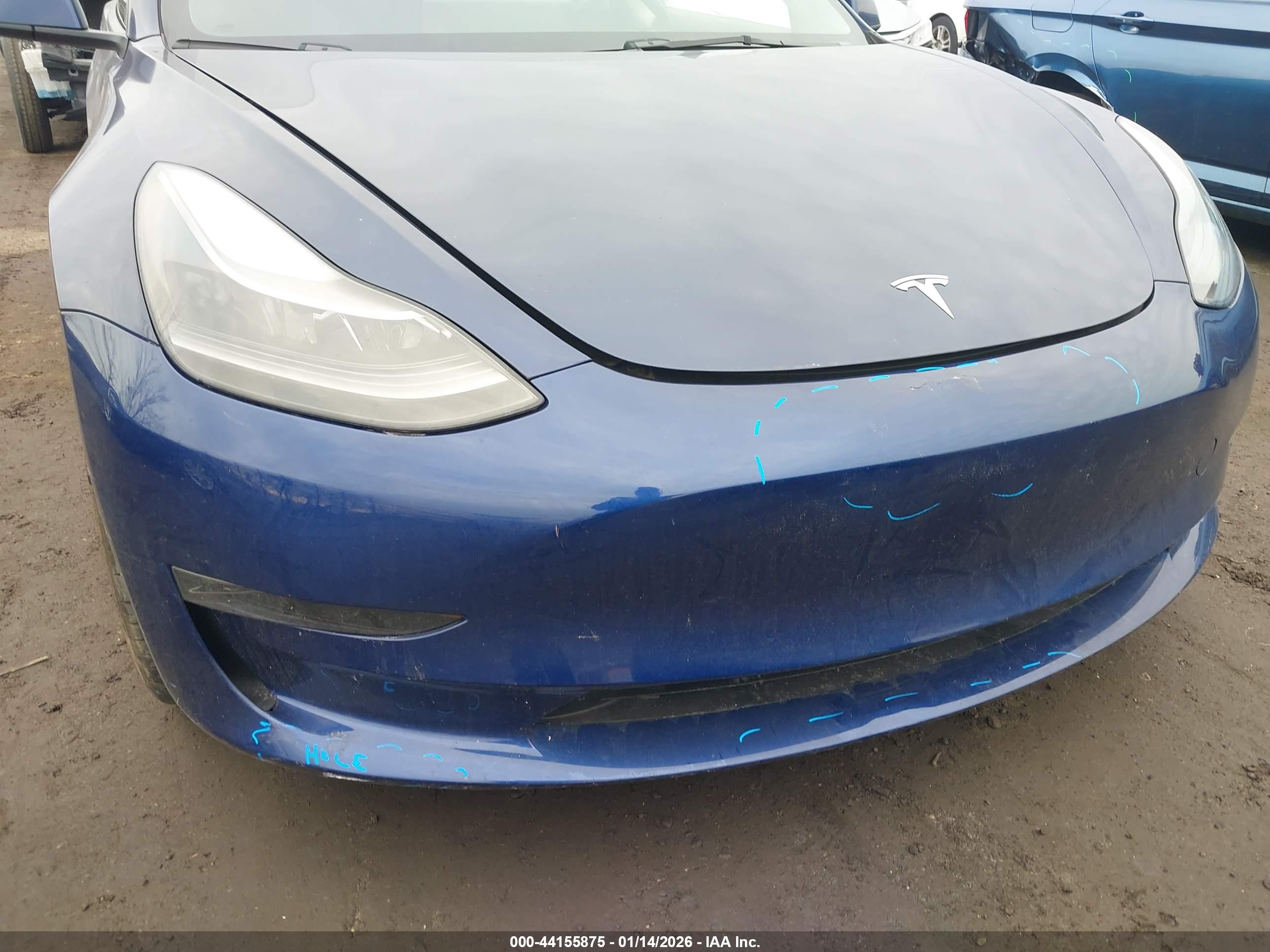 TESLA MODEL image 6