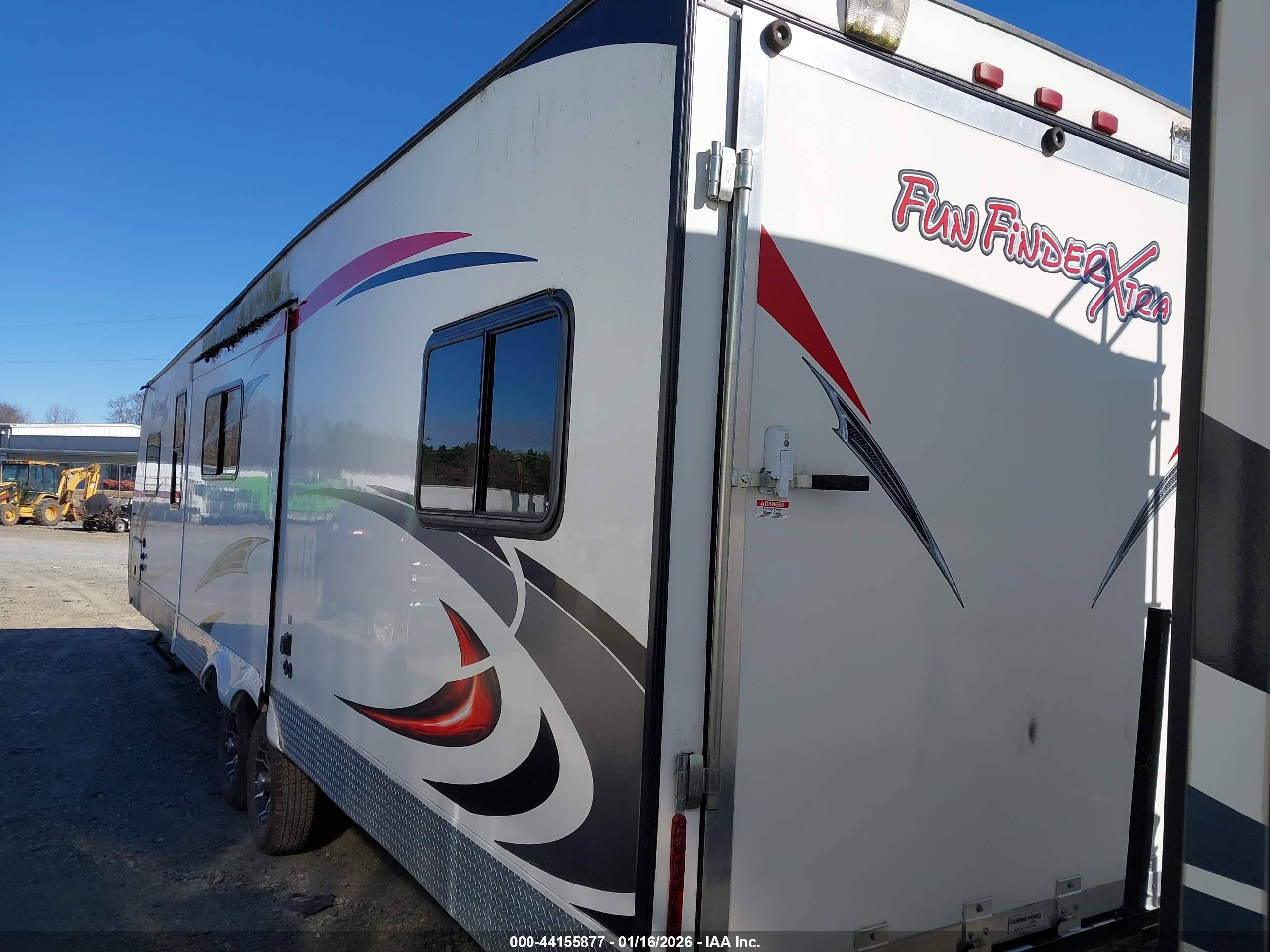 CRUISER RV image 3