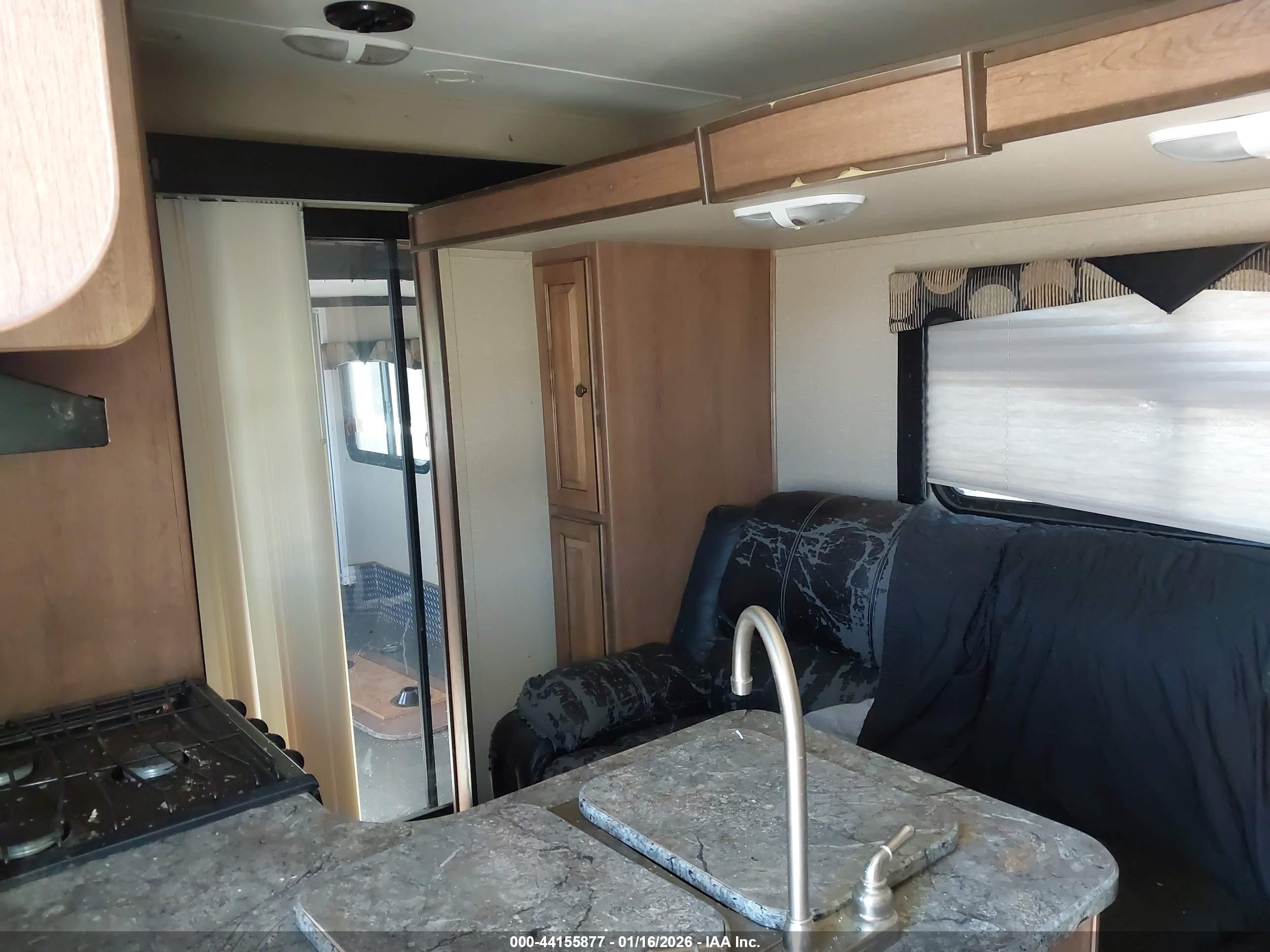 CRUISER RV image 8