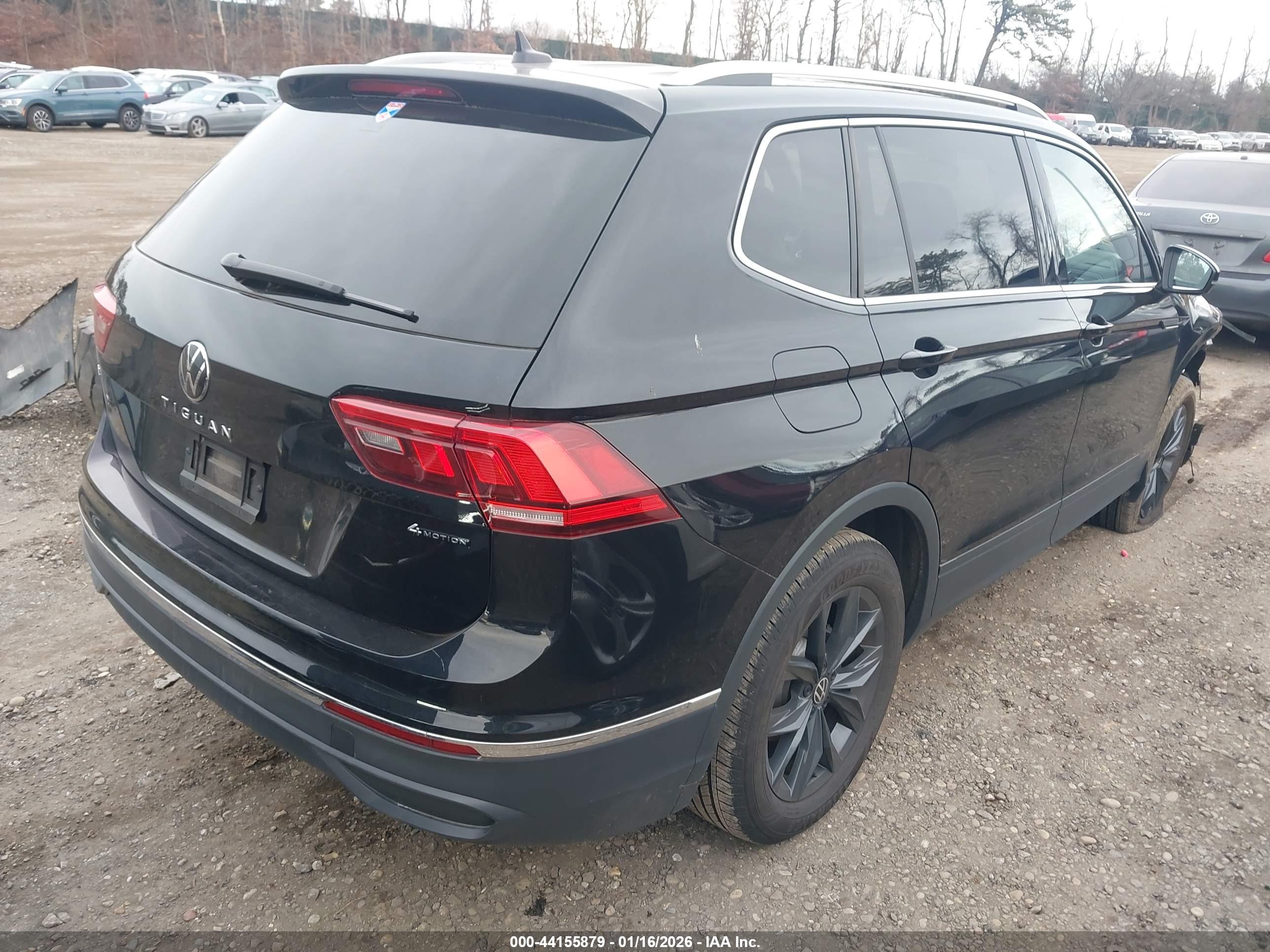 VOLKSWAGEN TIGUAN image 4