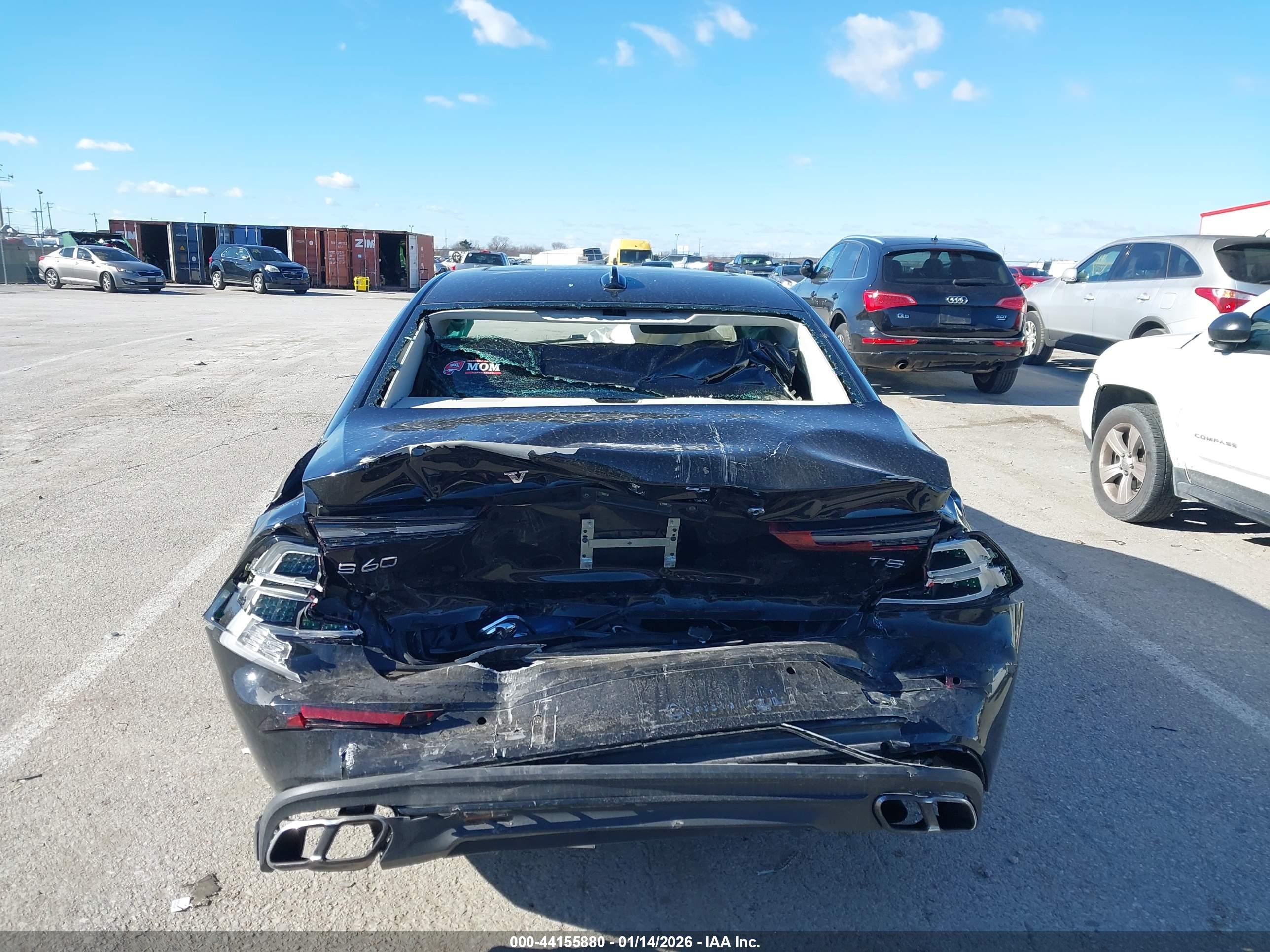 VOLVO S60 image 6