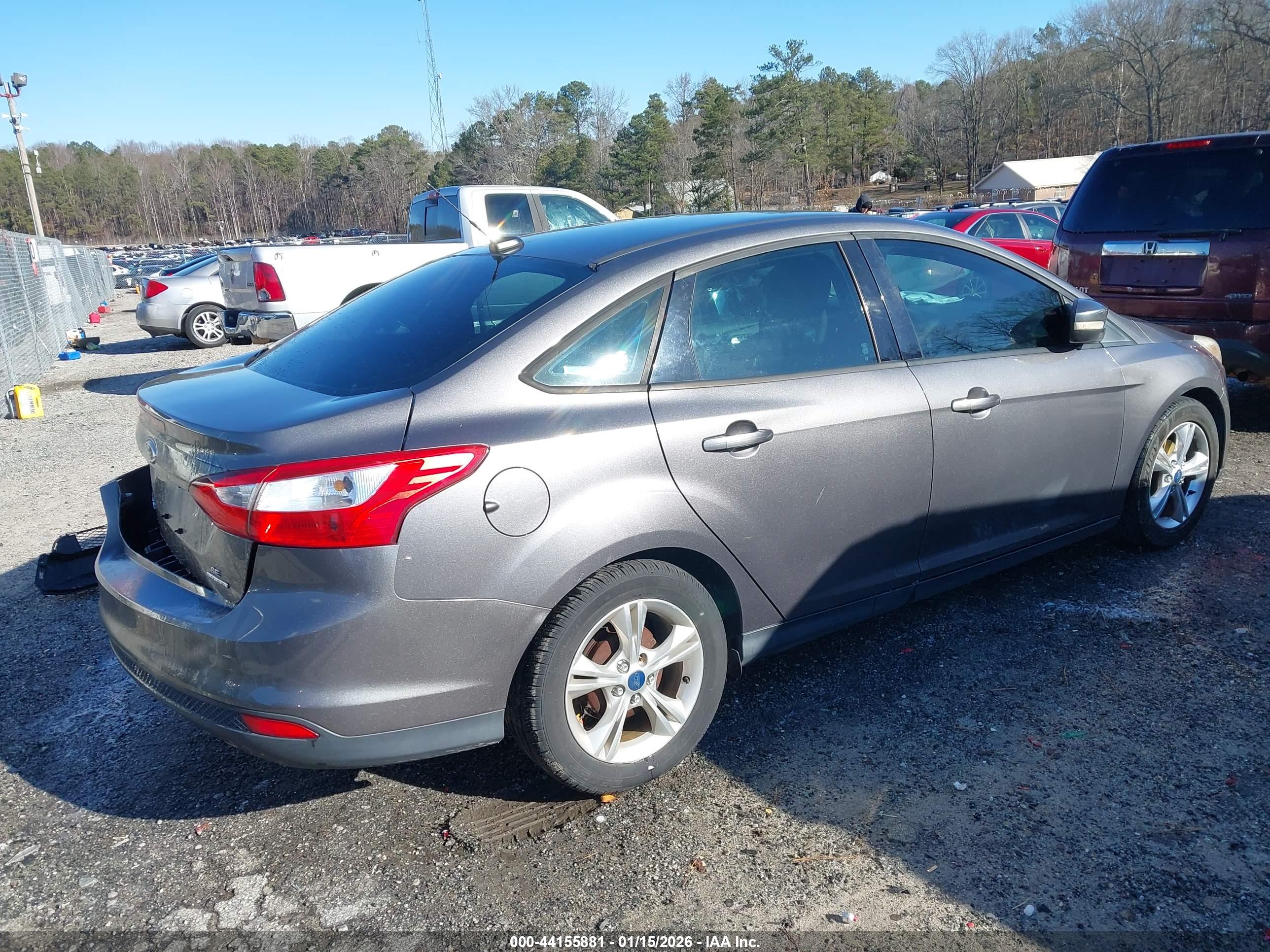 FORD FOCUS image 4