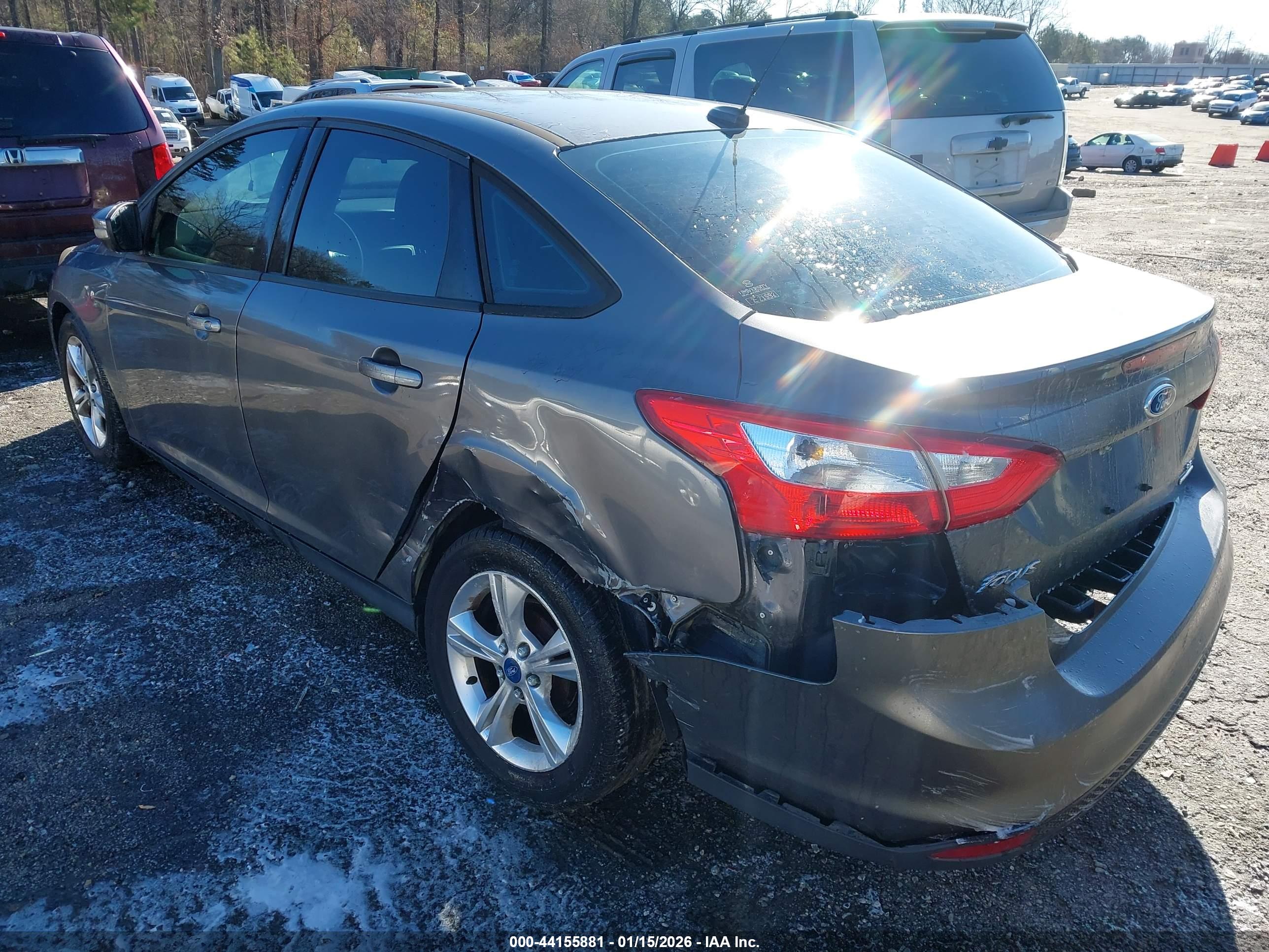 FORD FOCUS image 6