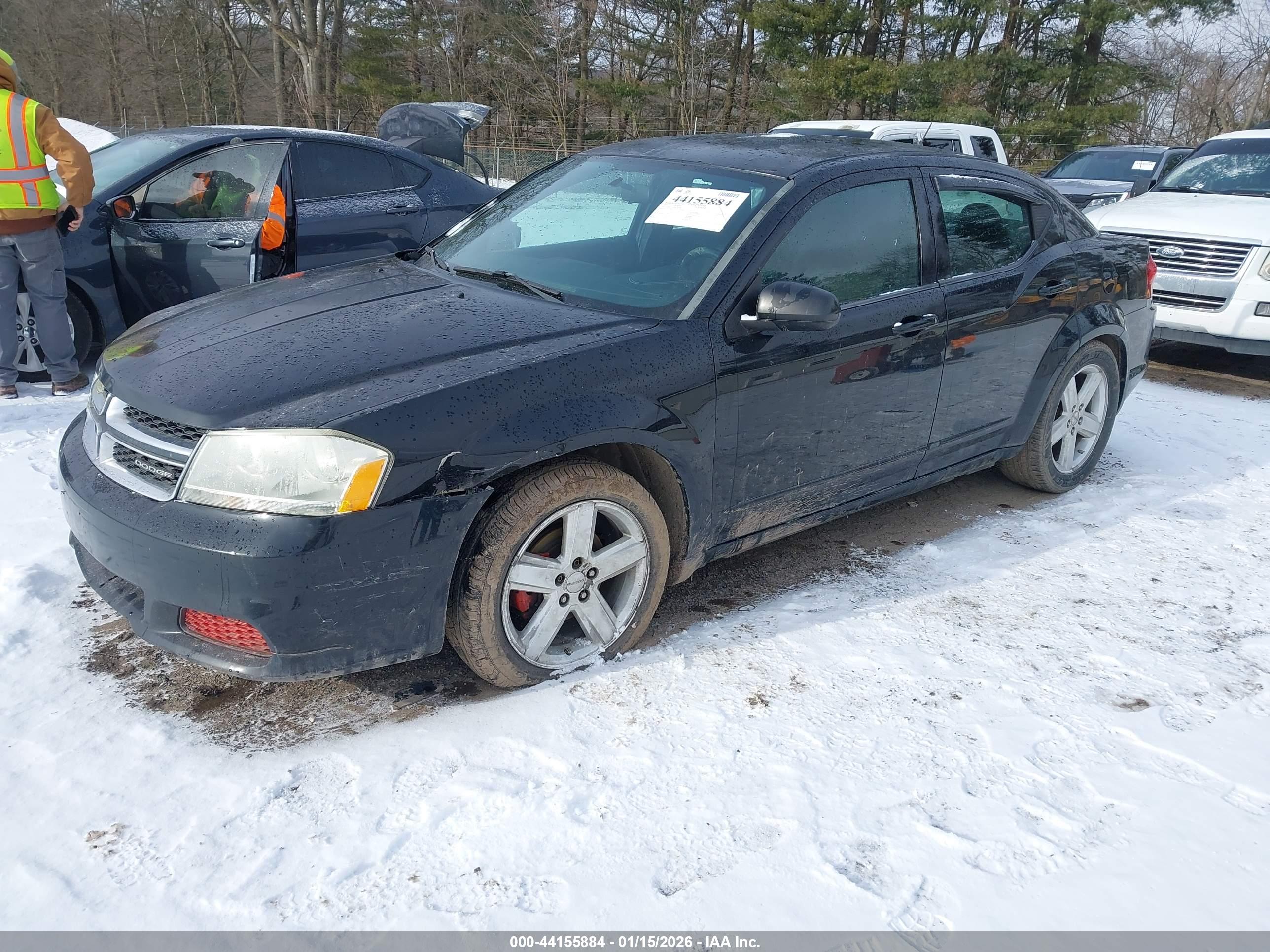 DODGE AVENGER image 2