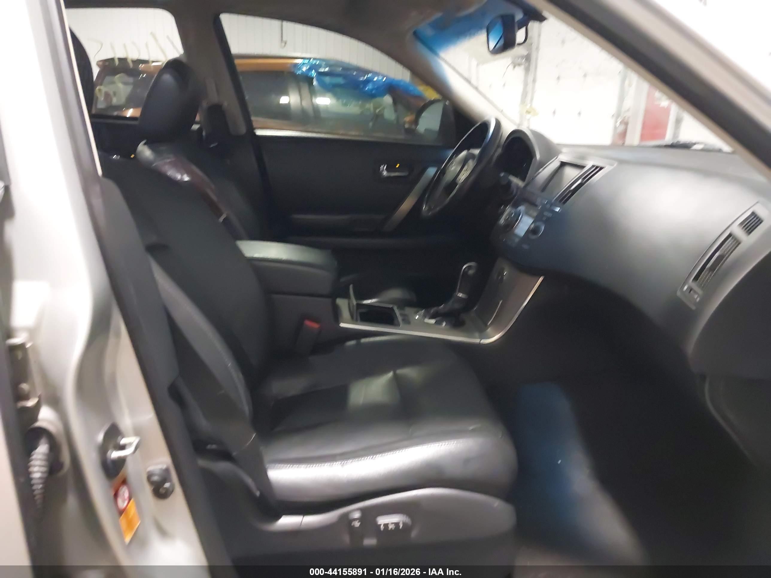 INFINITI FX35 image 5
