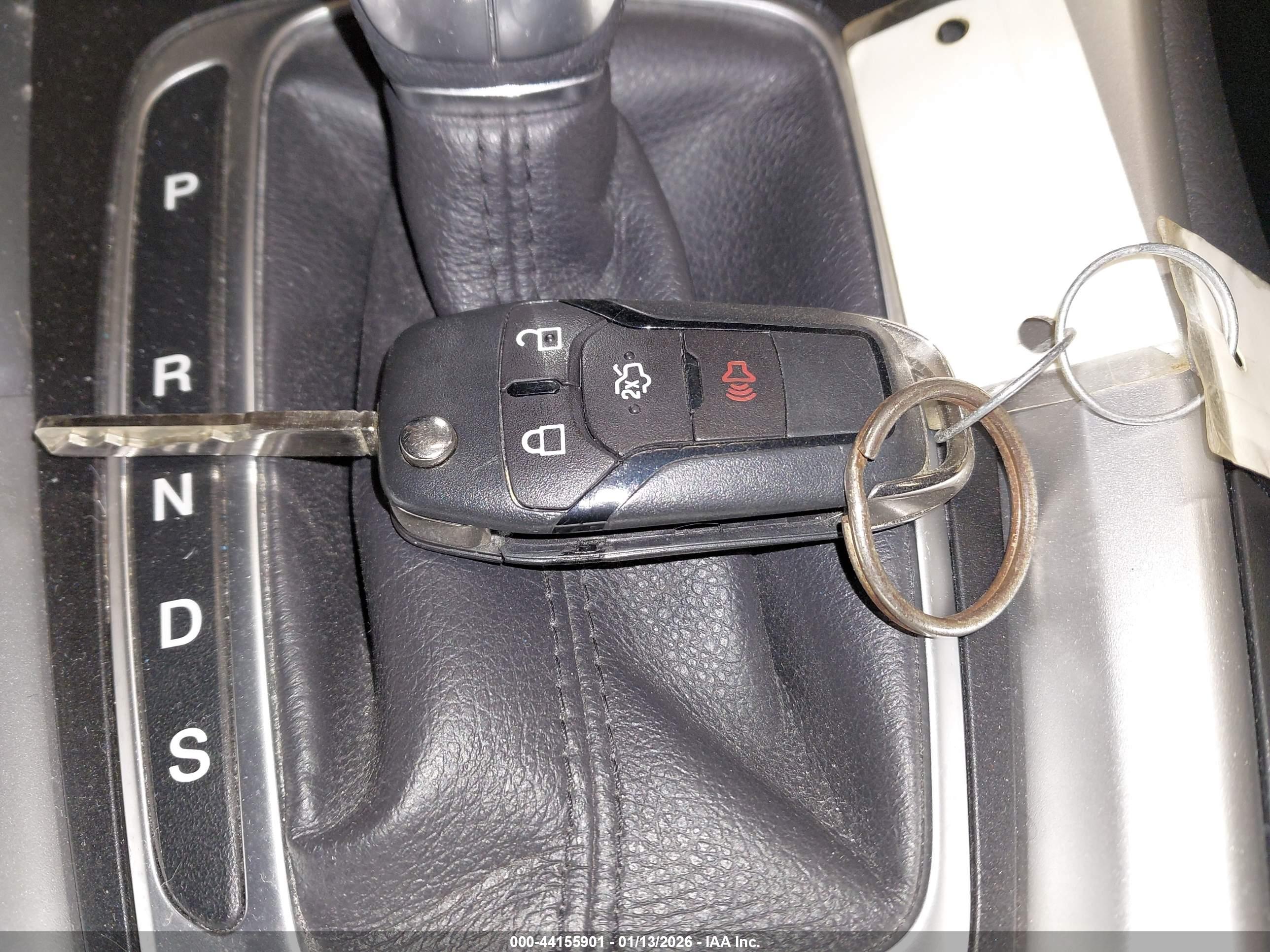 FORD FUSION image 11