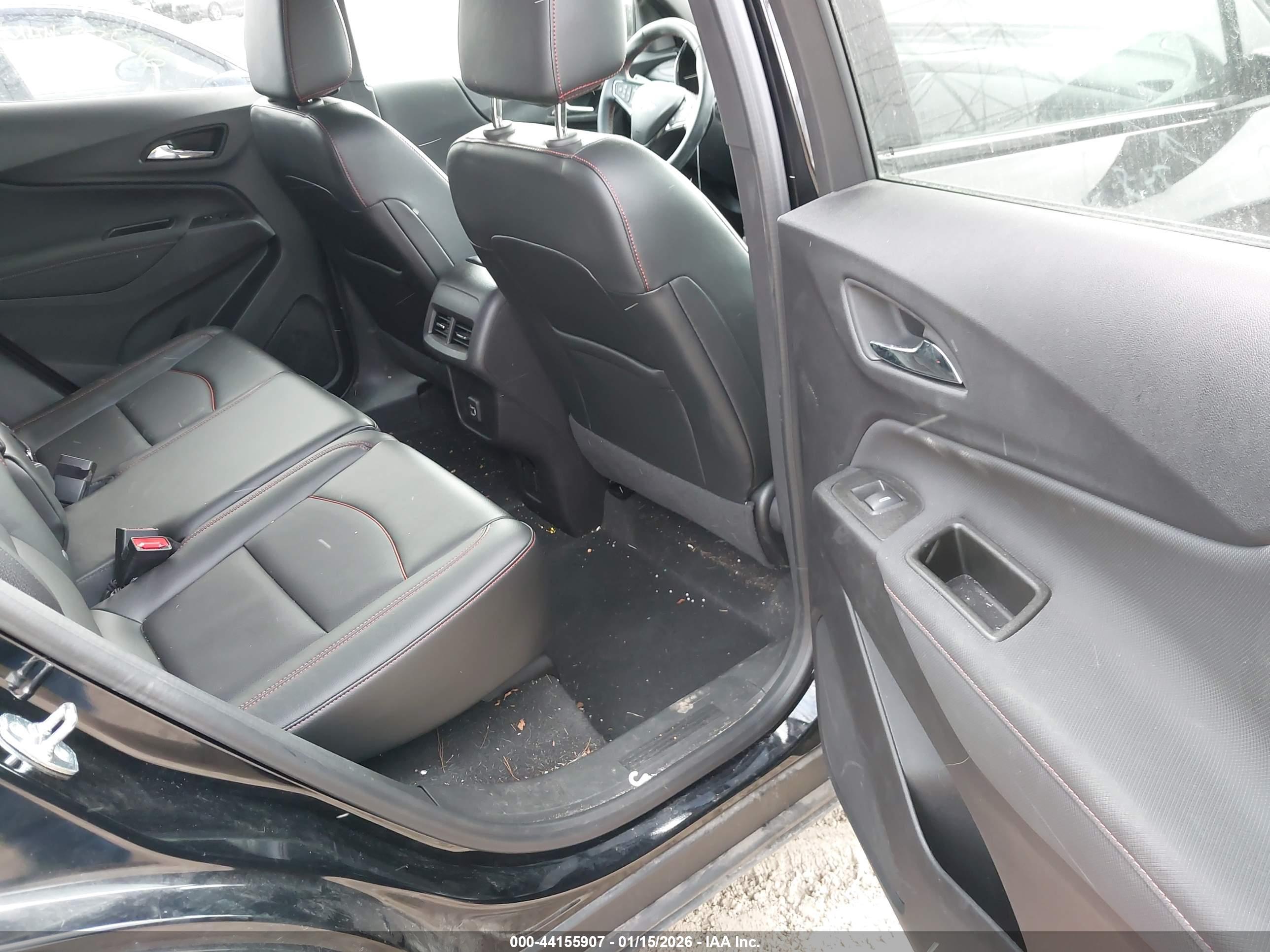CHEVROLET EQUINOX image 8
