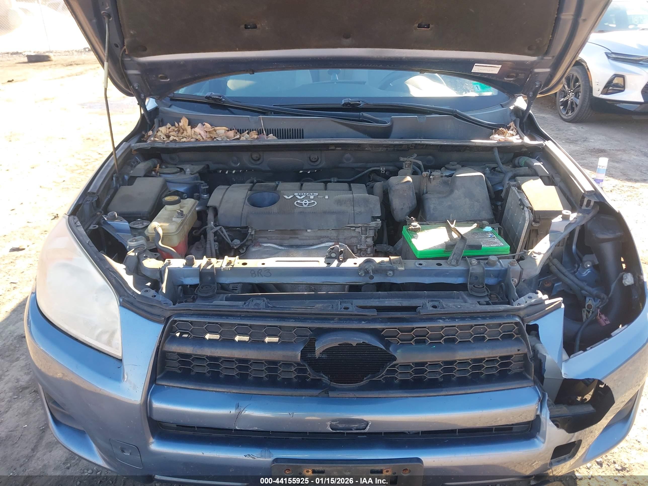 TOYOTA RAV4 image 10