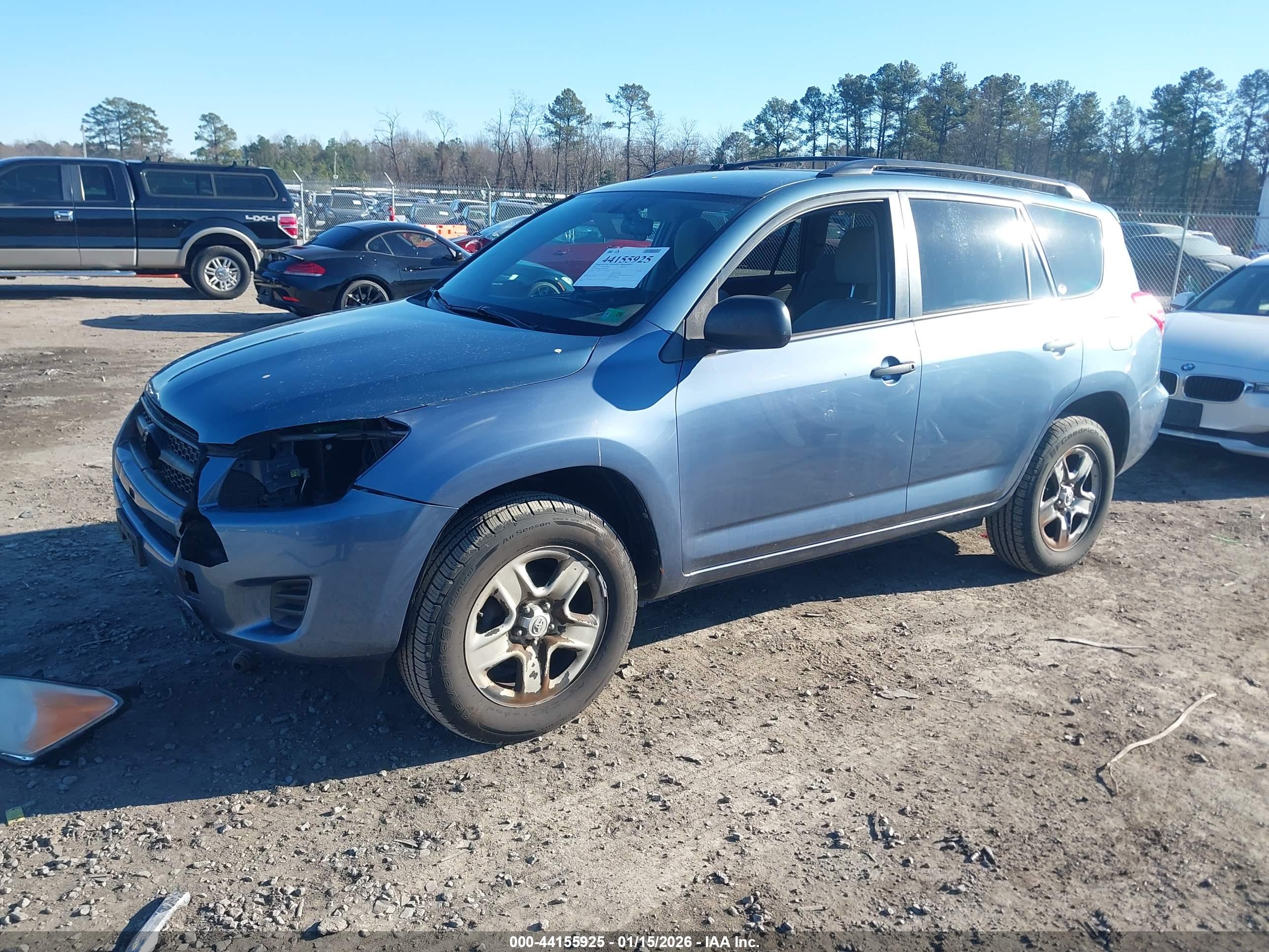 TOYOTA RAV4 image 2