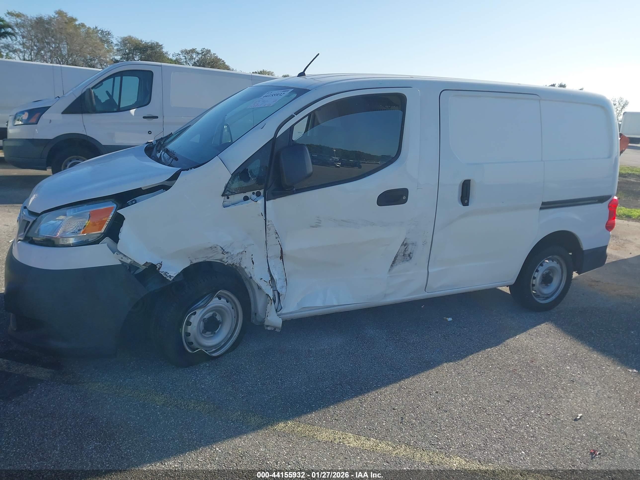 NISSAN NV200 image 6
