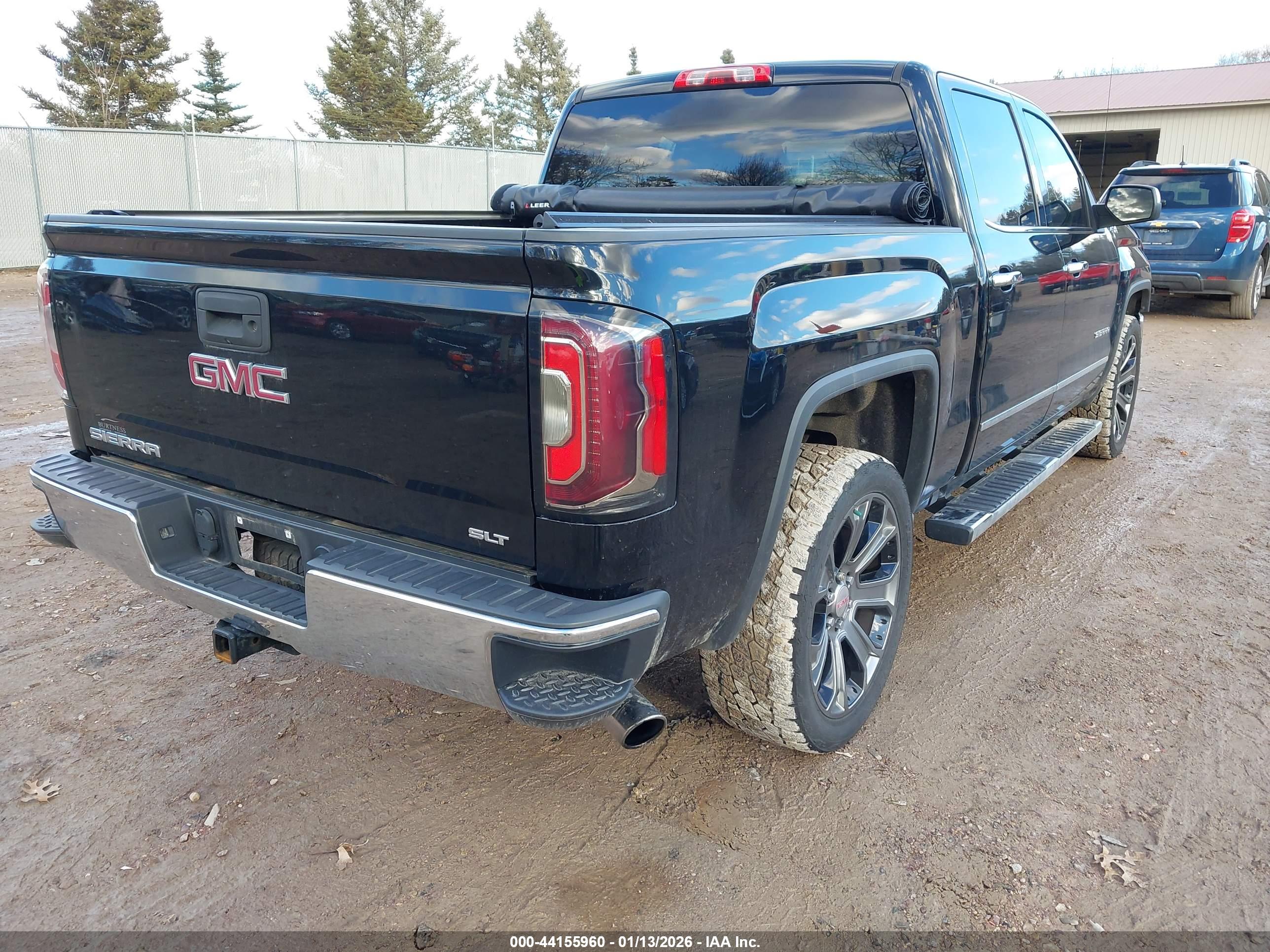 GMC SIERRA image 4