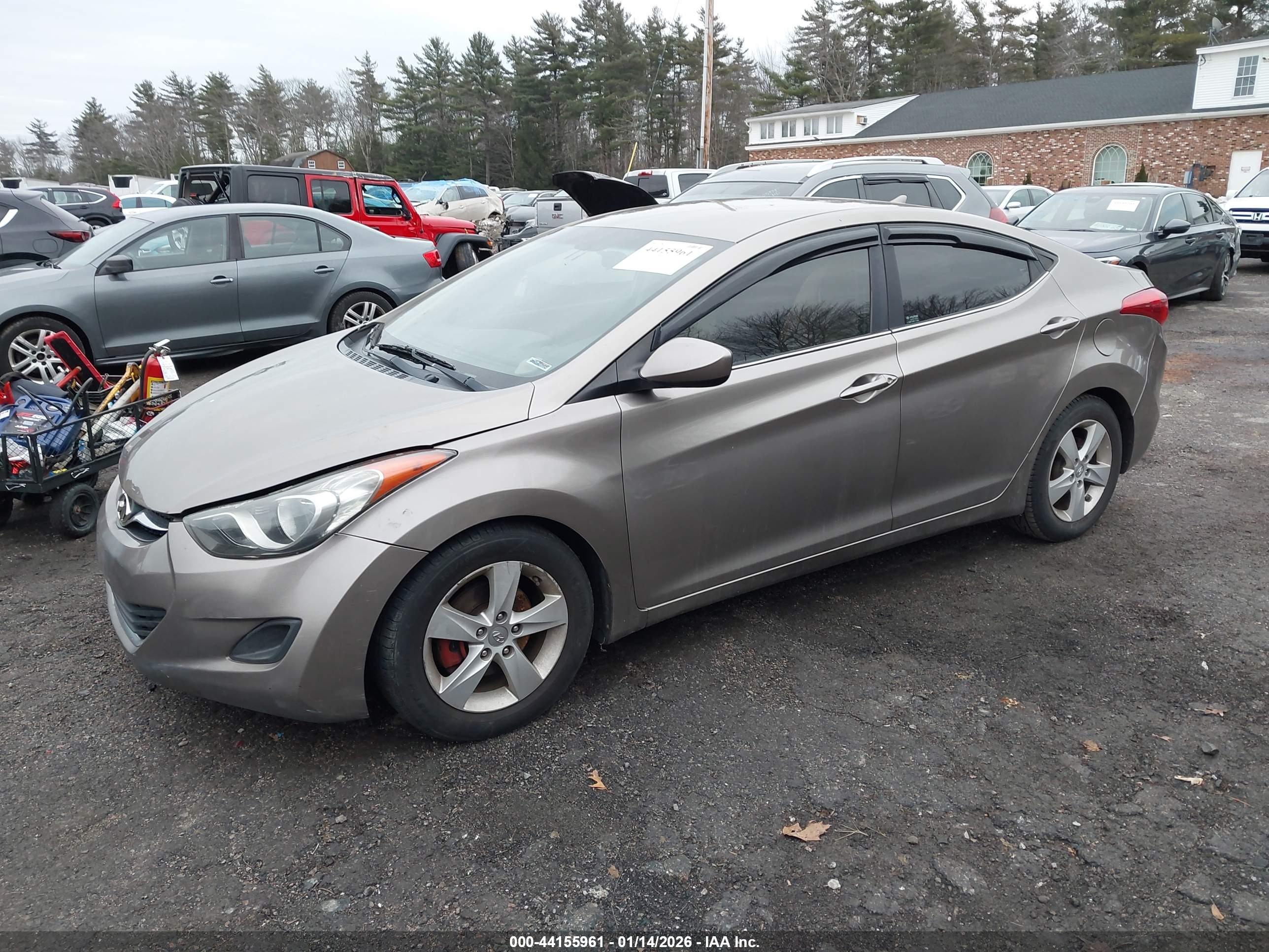 HYUNDAI ELANTRA image 2