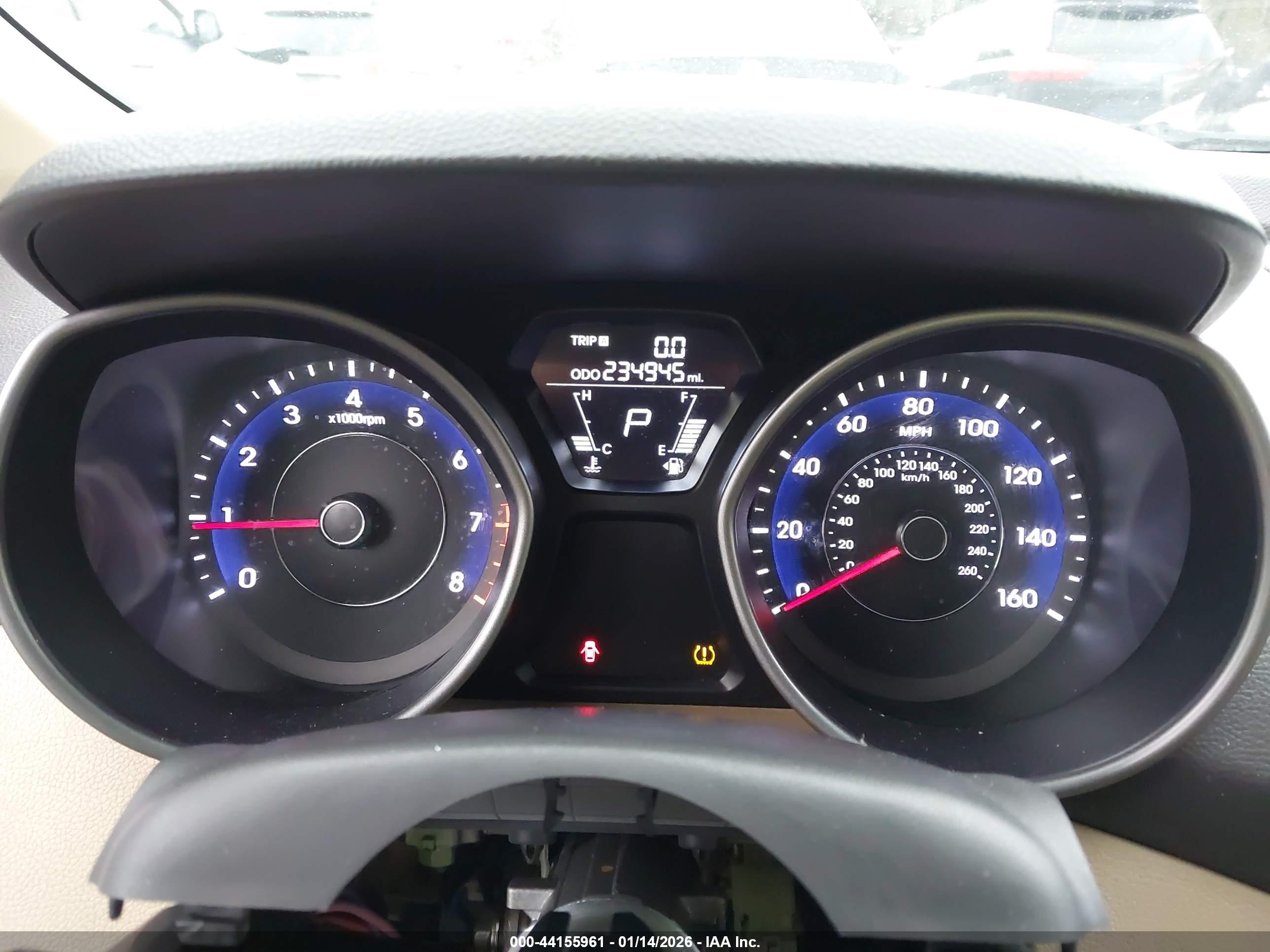 HYUNDAI ELANTRA image 7