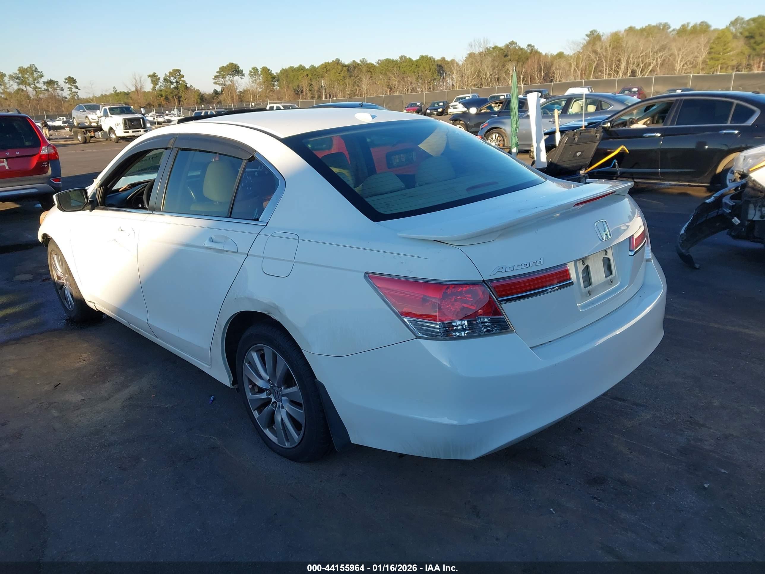 HONDA ACCORD image 3