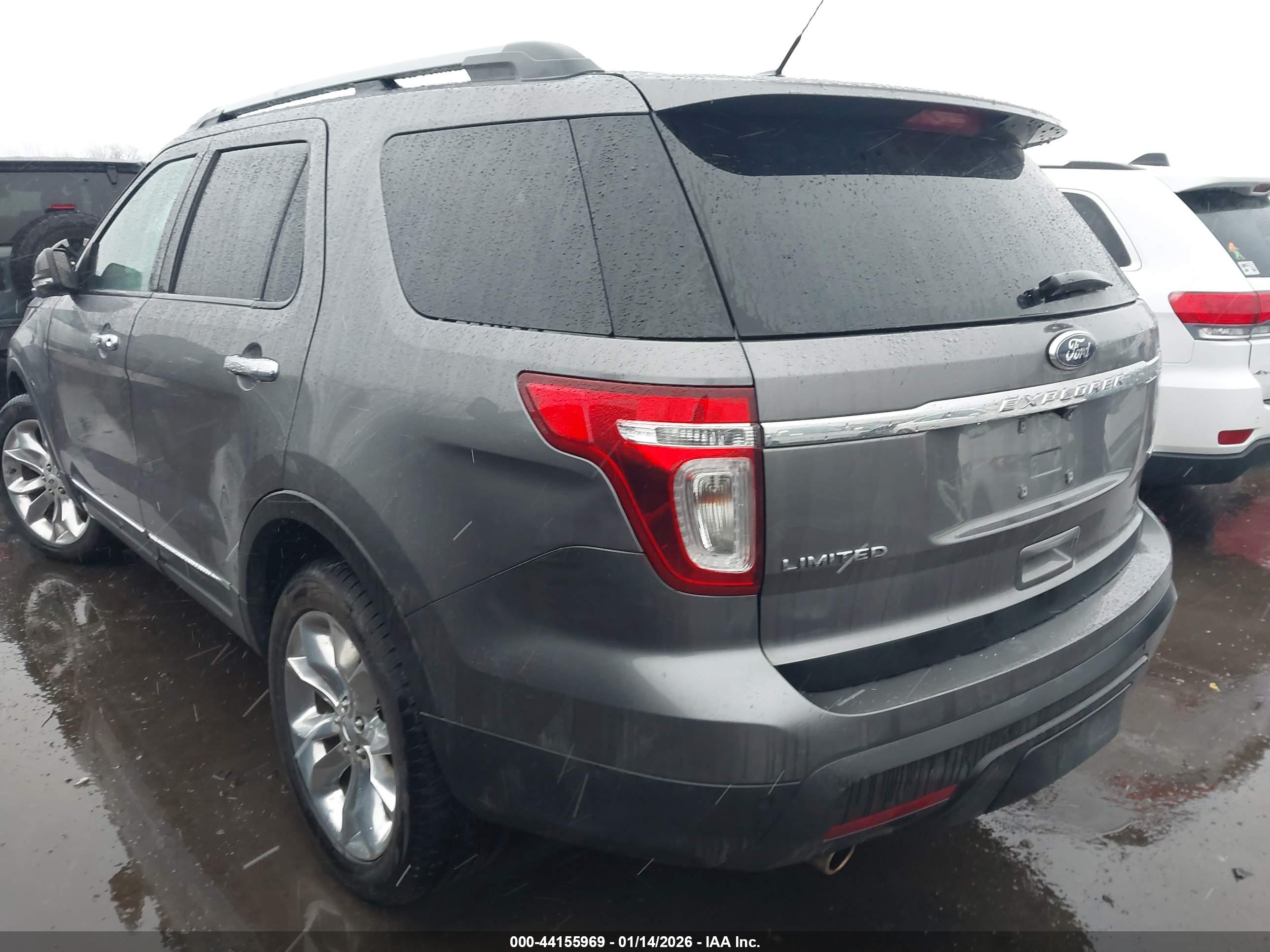 FORD EXPLORER image 3