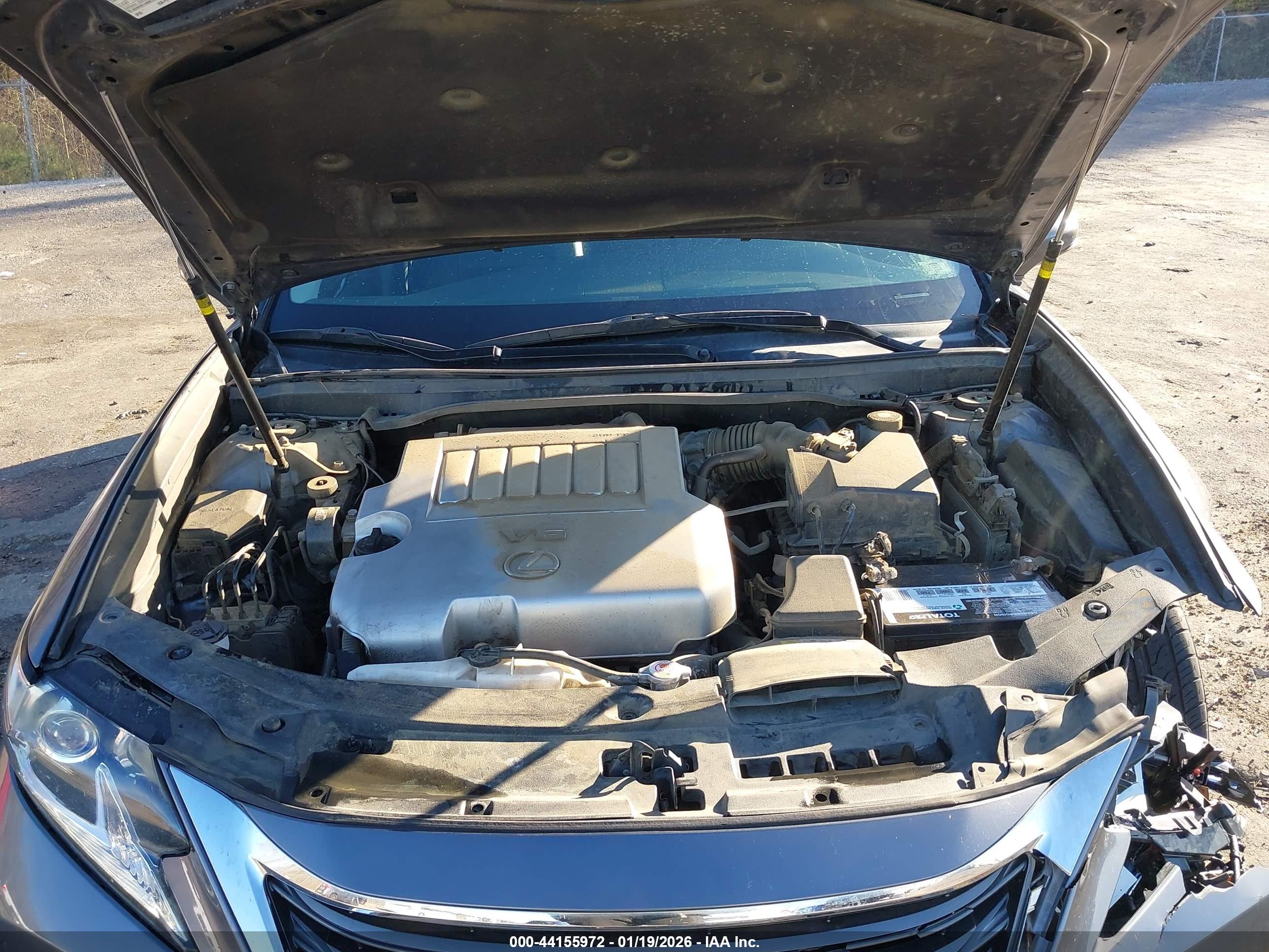 LEXUS ES image 10