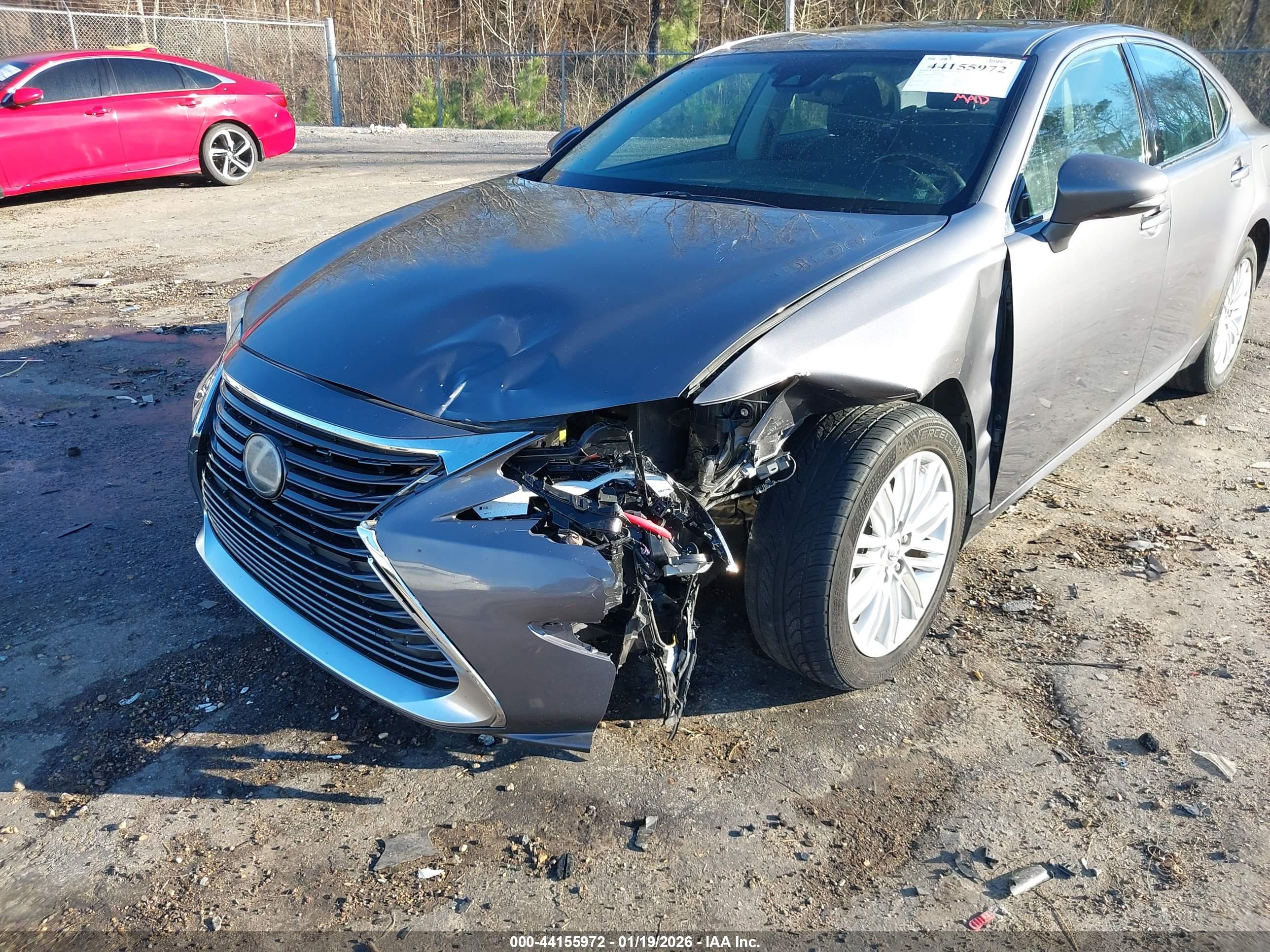 LEXUS ES image 6
