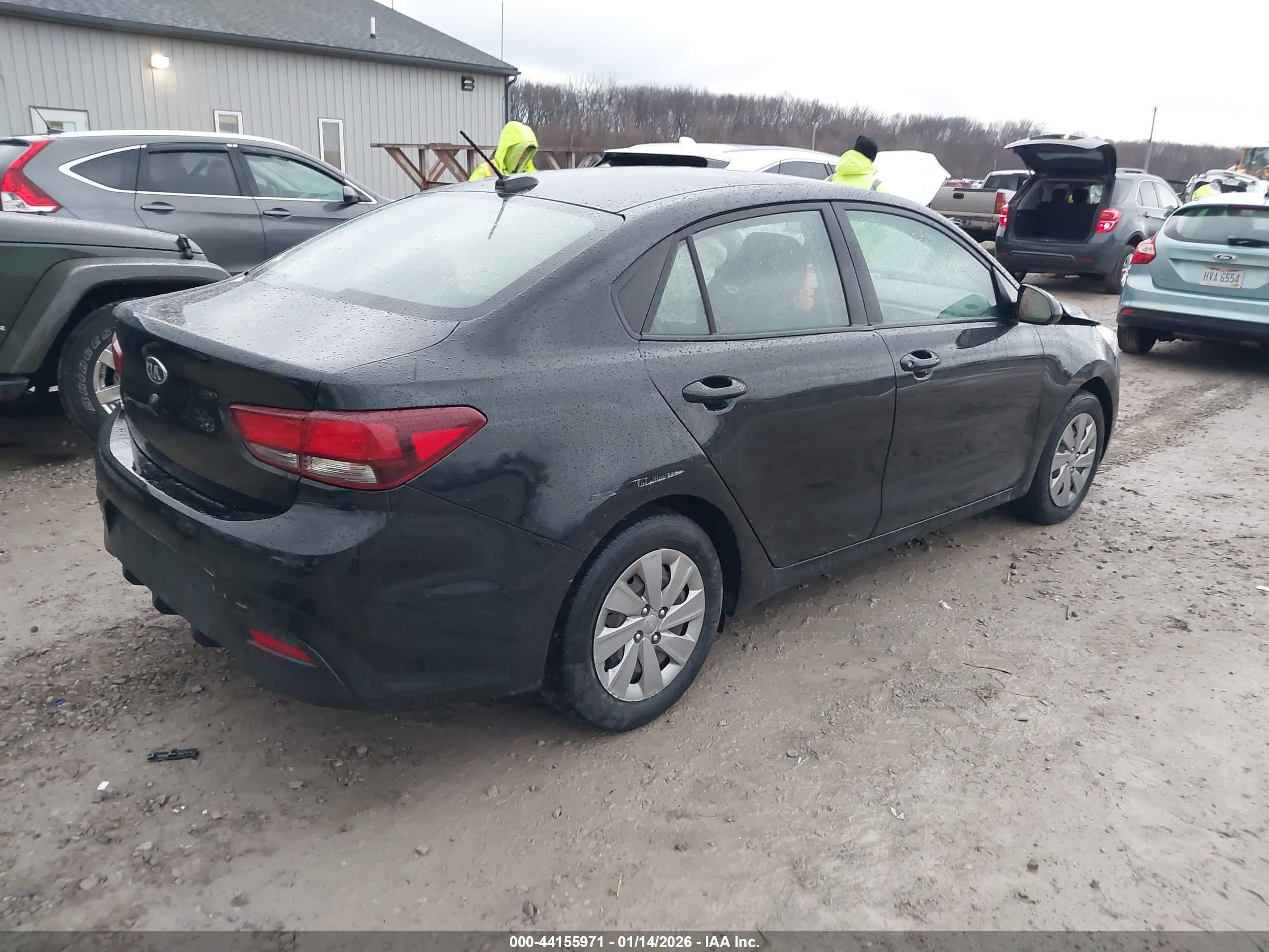 KIA RIO image 4