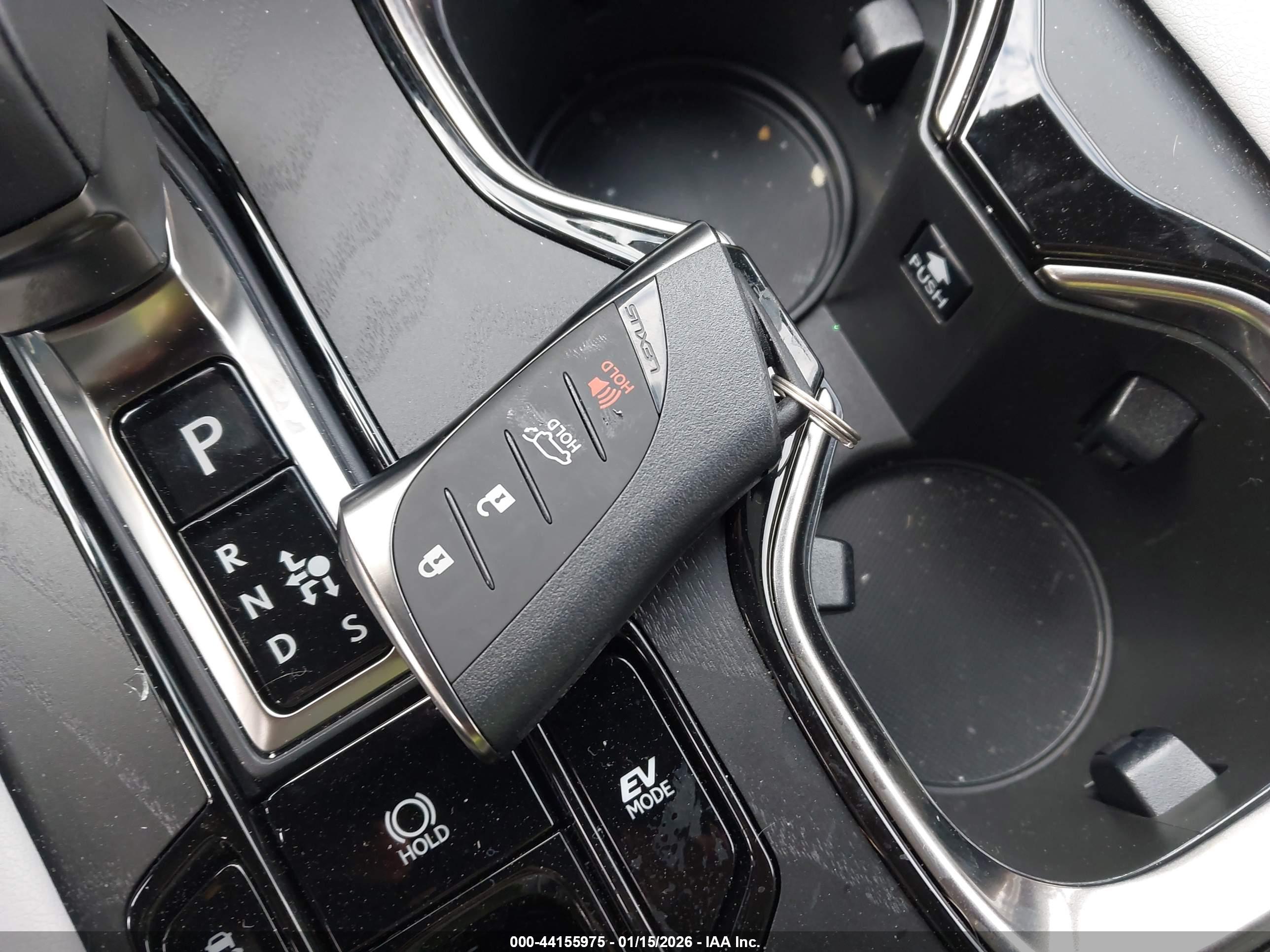 LEXUS RX image 11