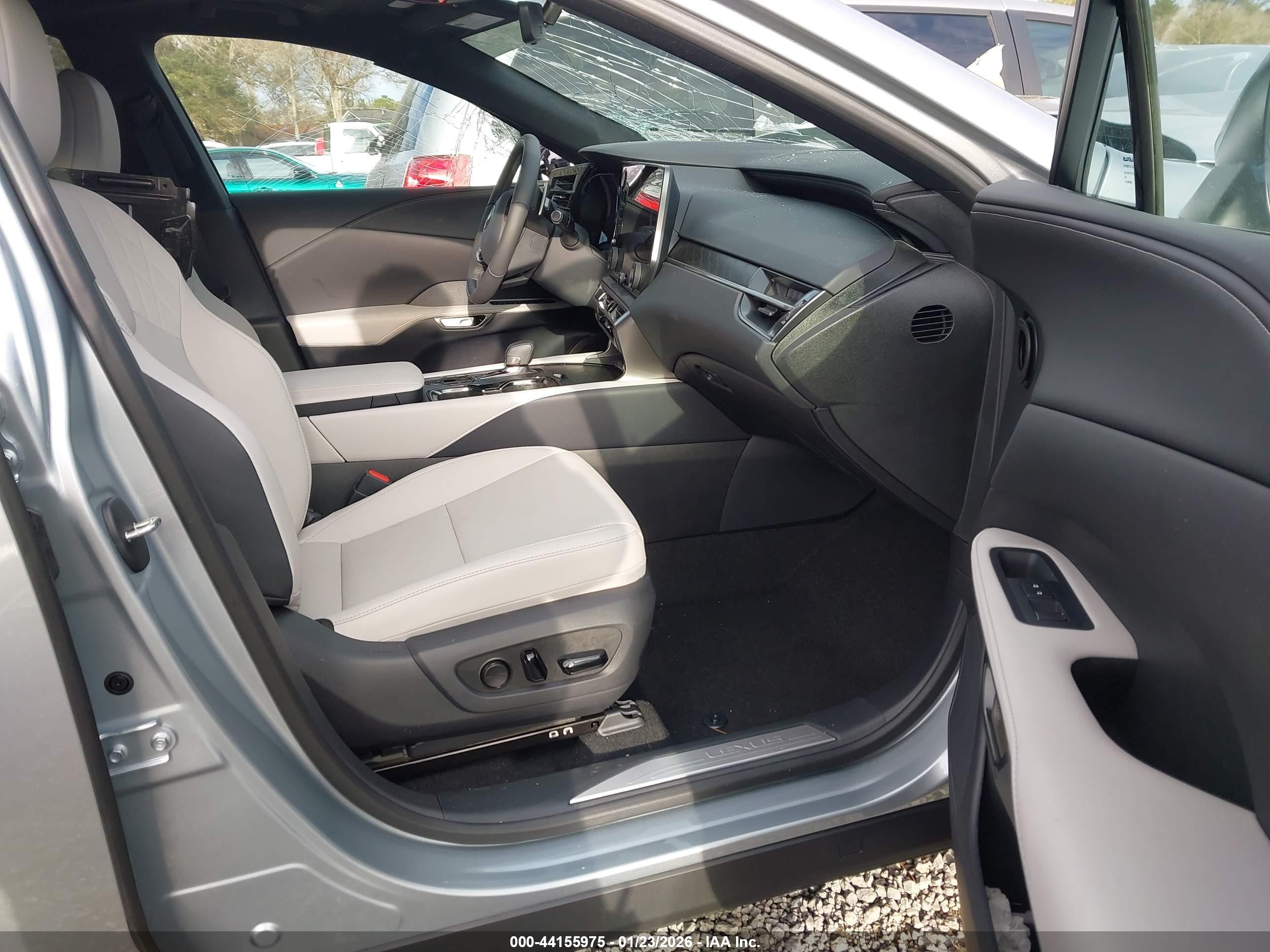 LEXUS RX image 5