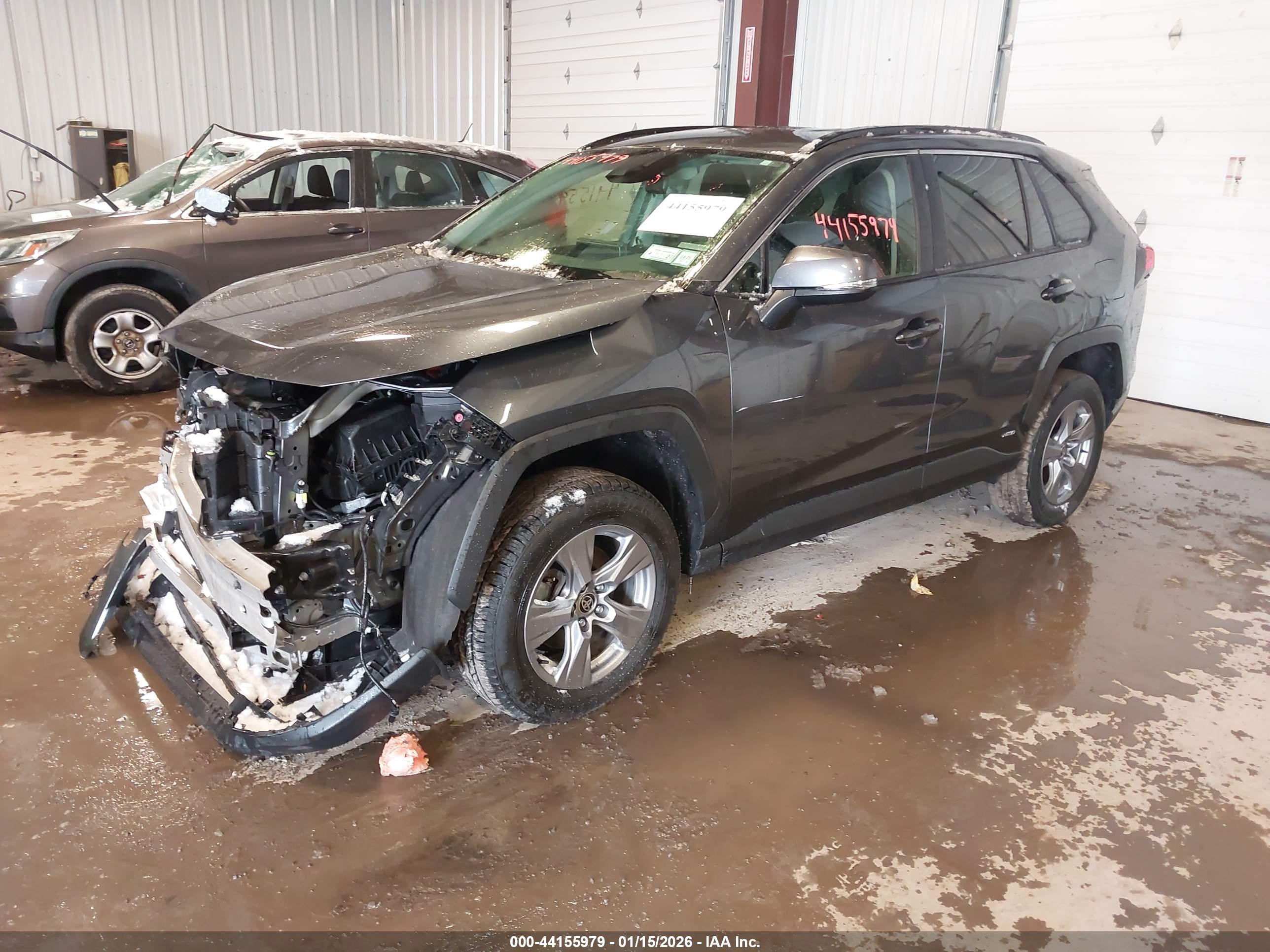 TOYOTA RAV4 image 2
