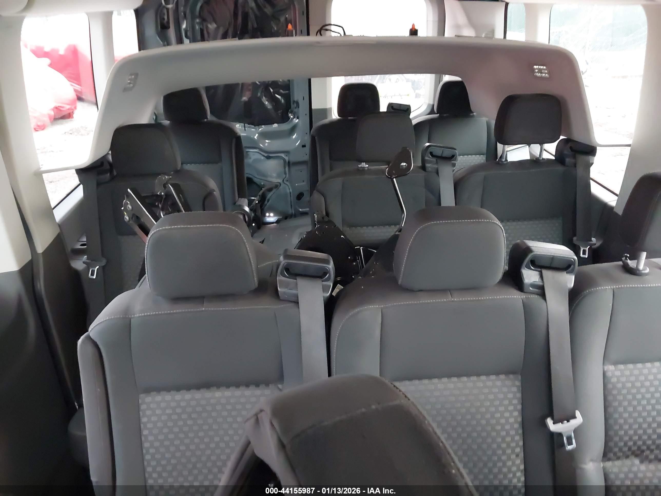 FORD TRANSIT-350 image 8
