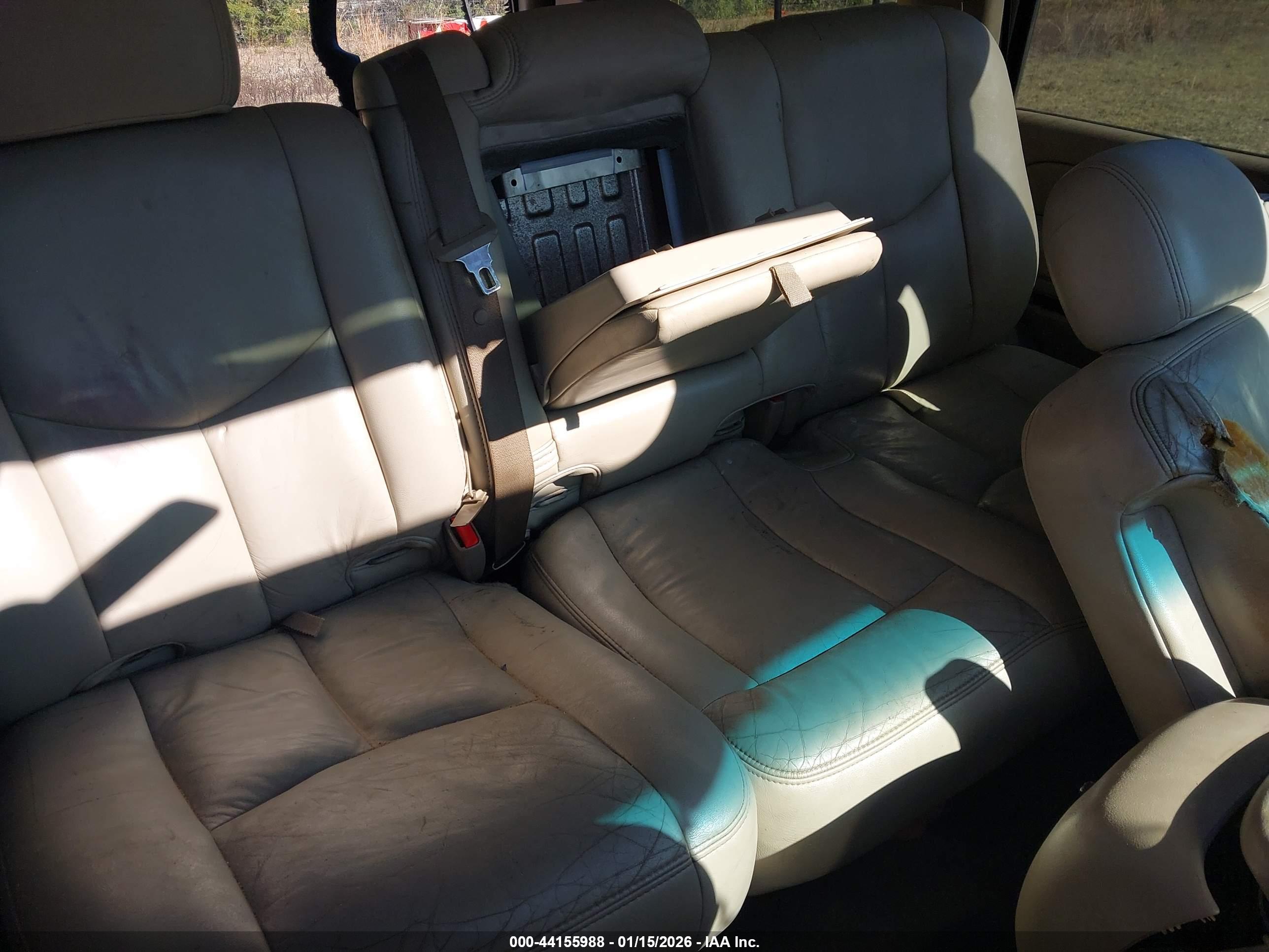 GMC YUKON image 8