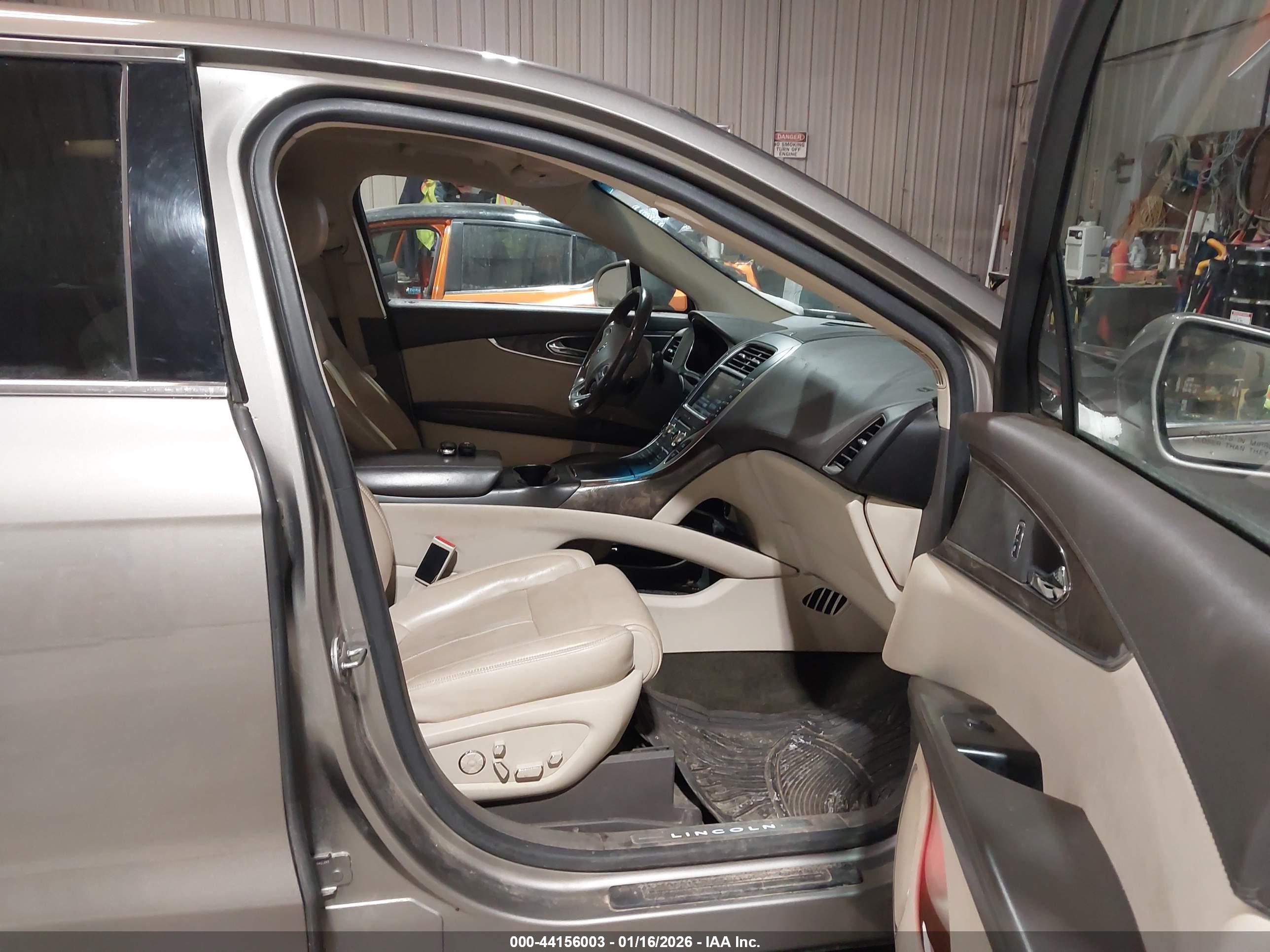 LINCOLN MKX image 5