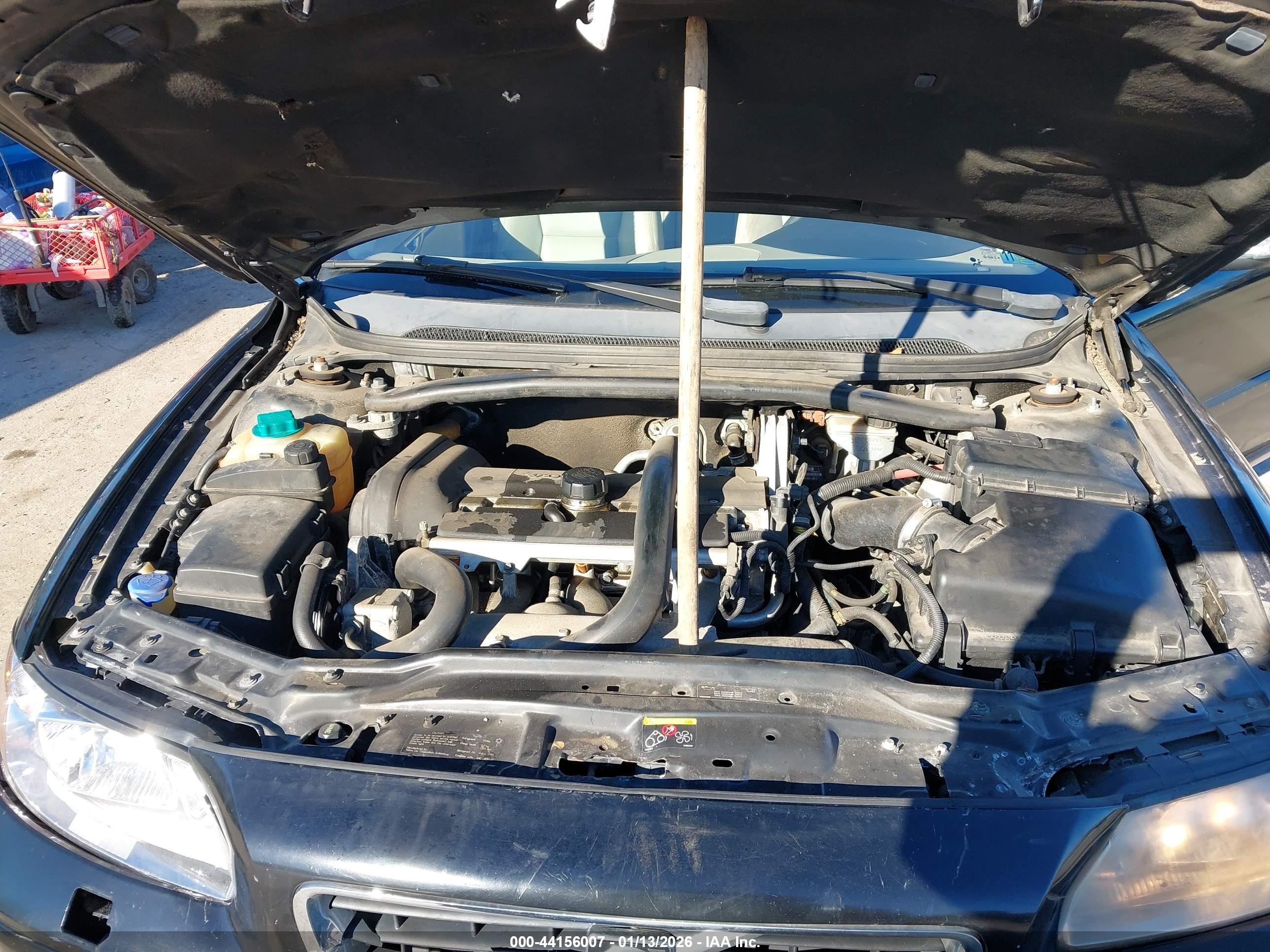 VOLVO S60 image 10