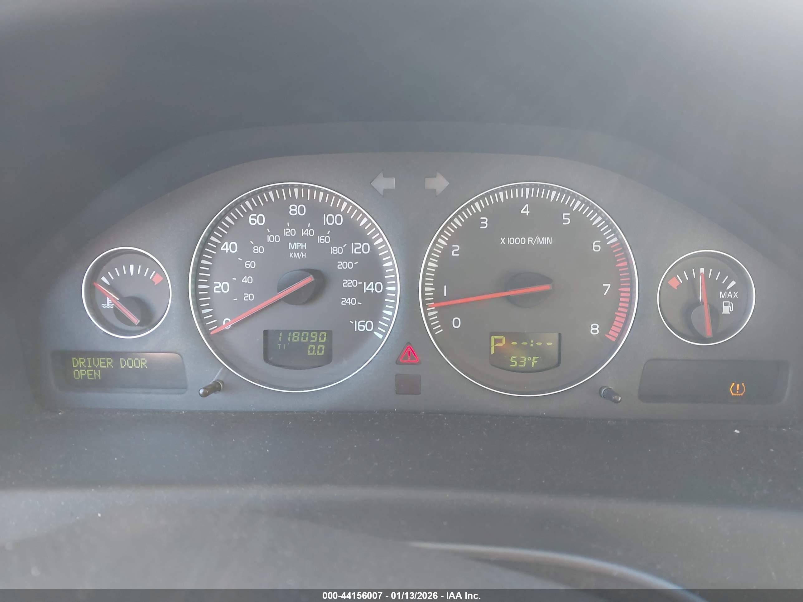 VOLVO S60 image 7
