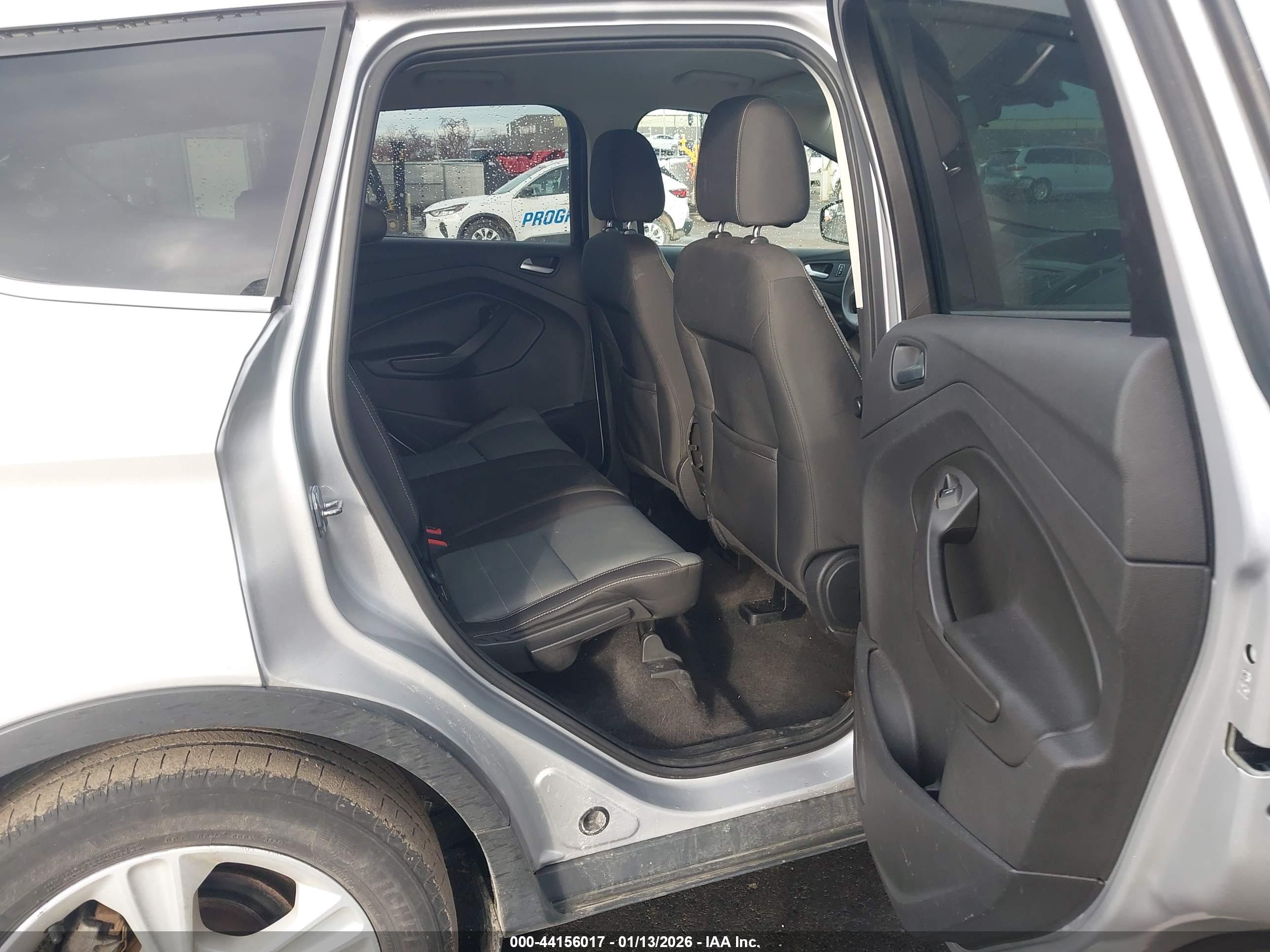 FORD ESCAPE image 8