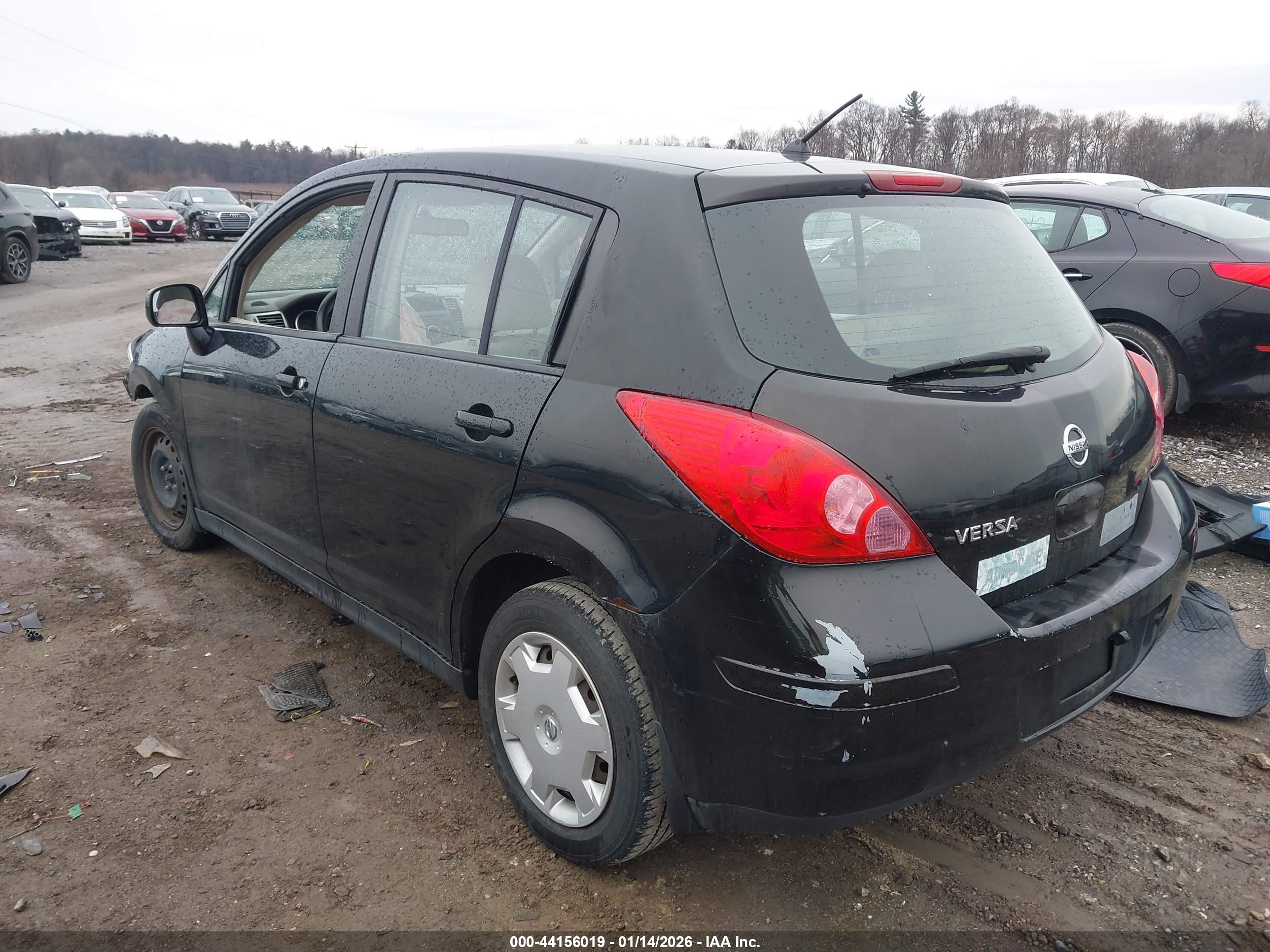 NISSAN VERSA image 3