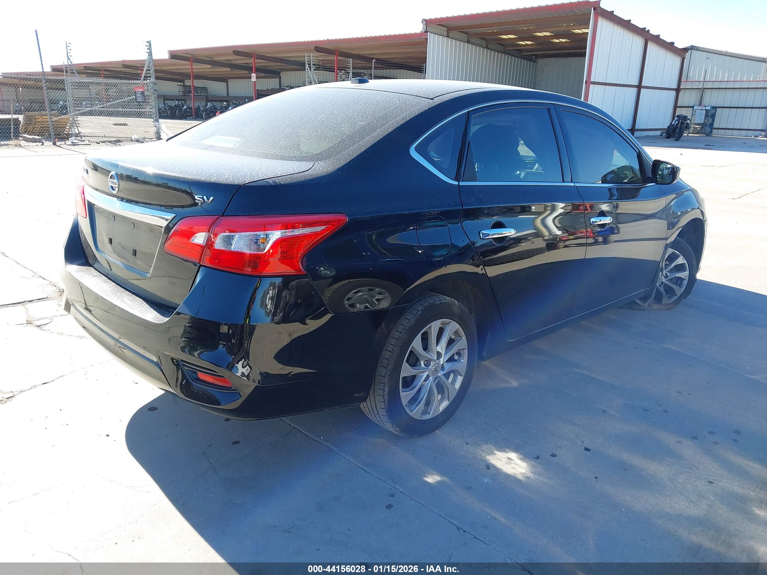 NISSAN SENTRA image 4