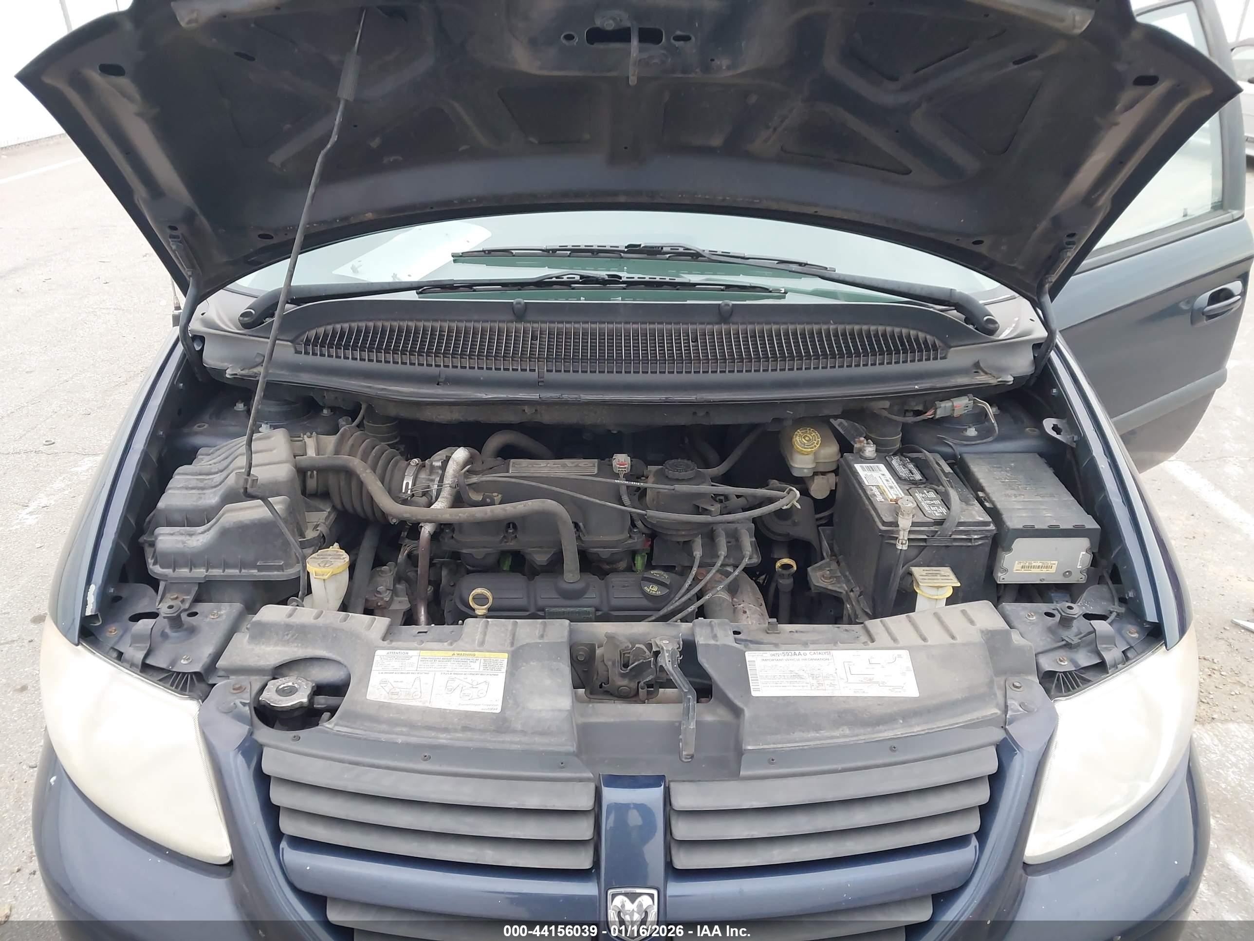DODGE CARAVAN image 10