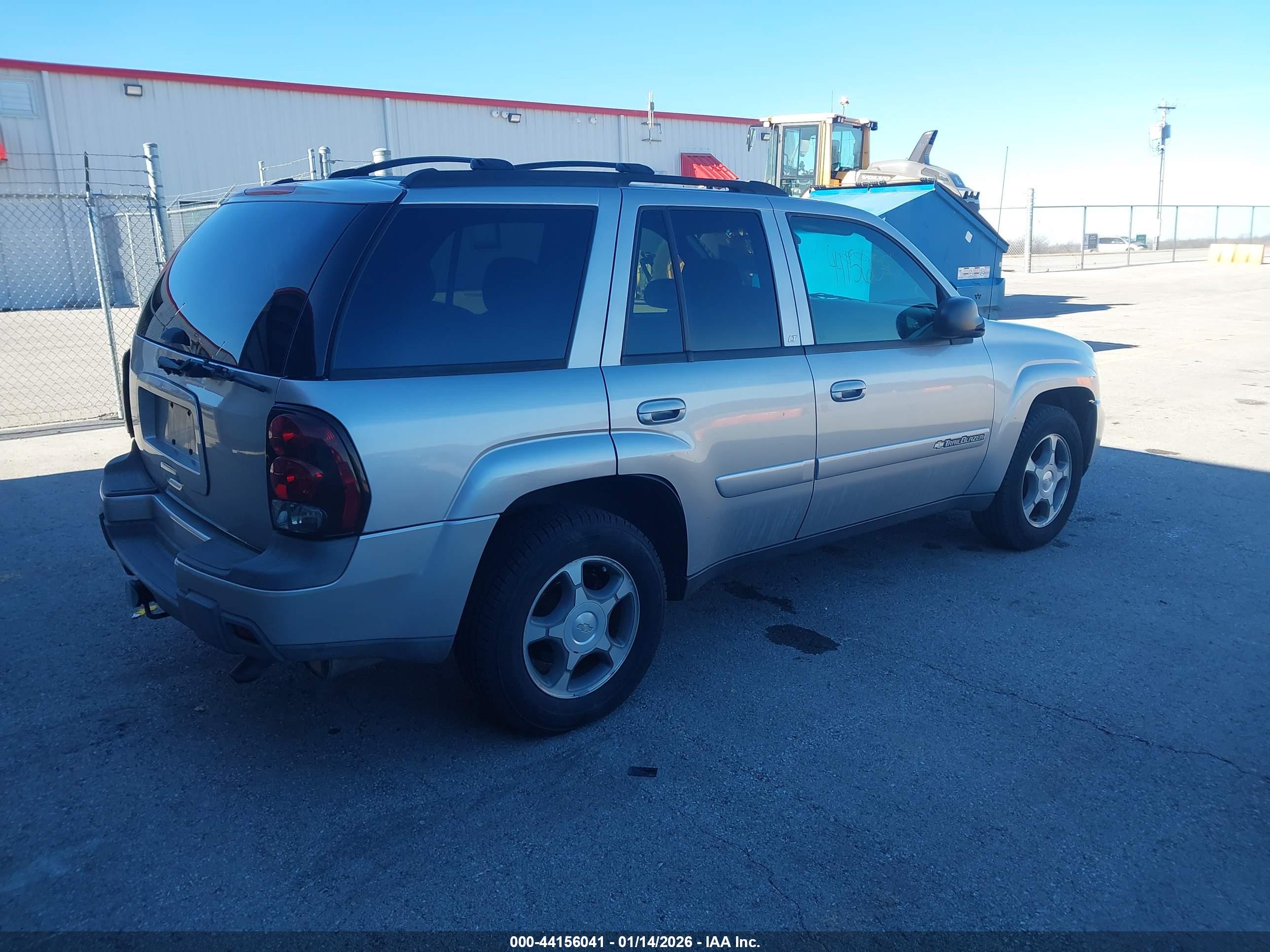 CHEVROLET TRAILBLAZER image 4