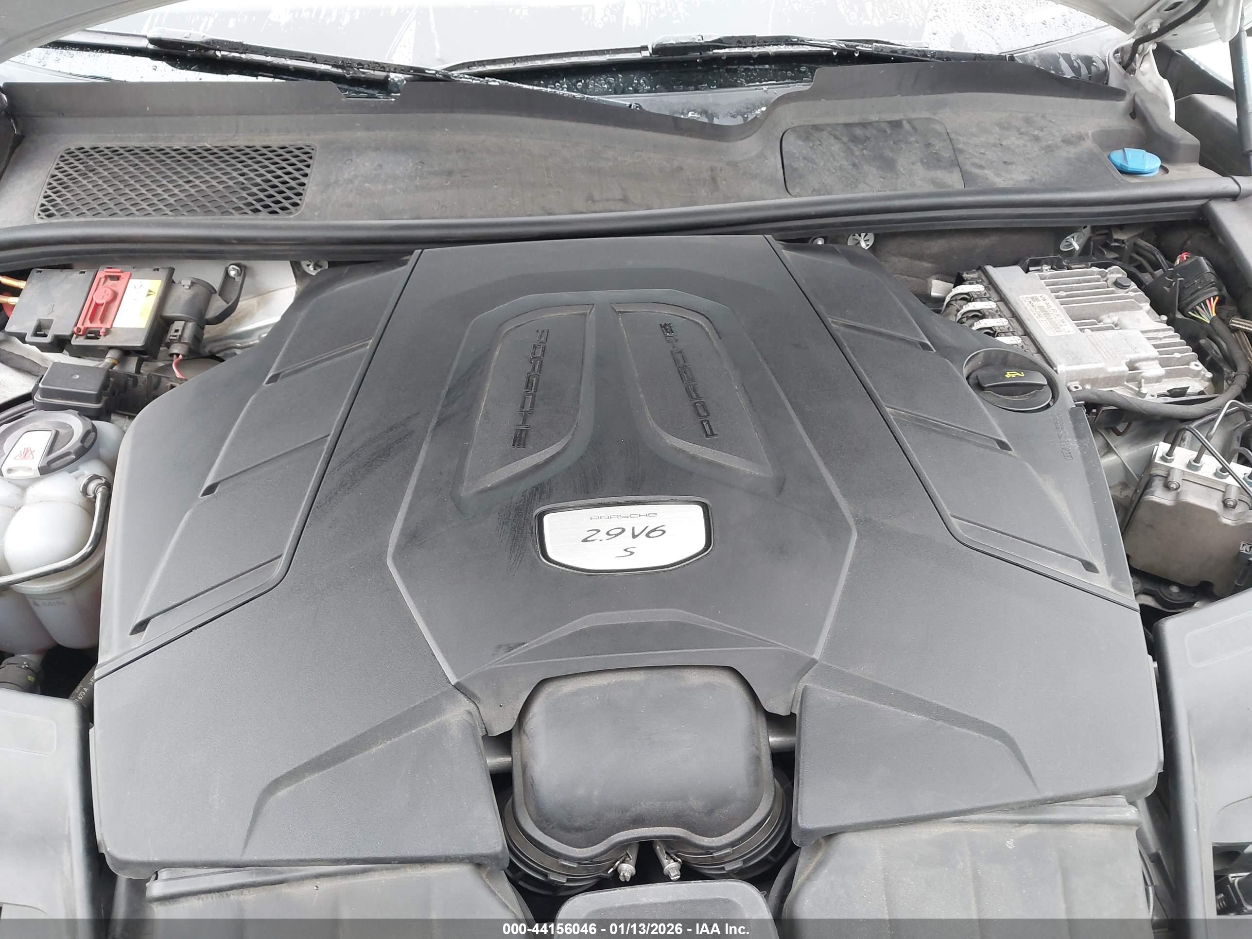 PORSCHE CAYENNE image 10