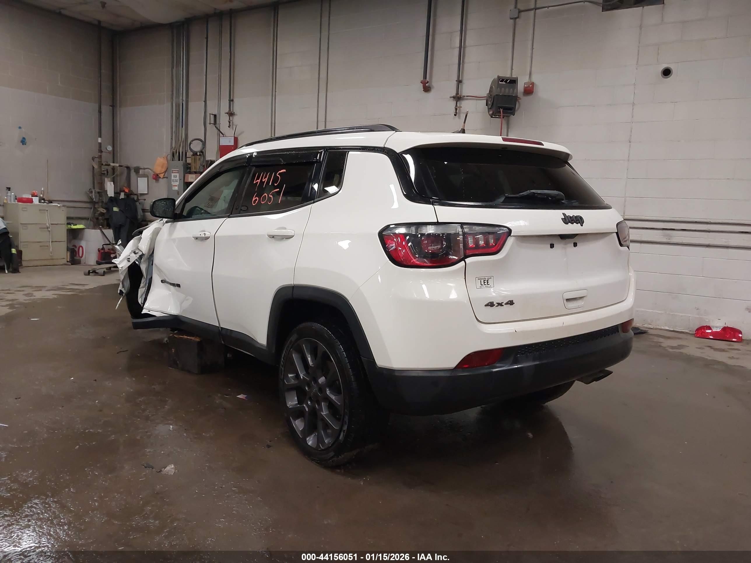 JEEP COMPASS image 3