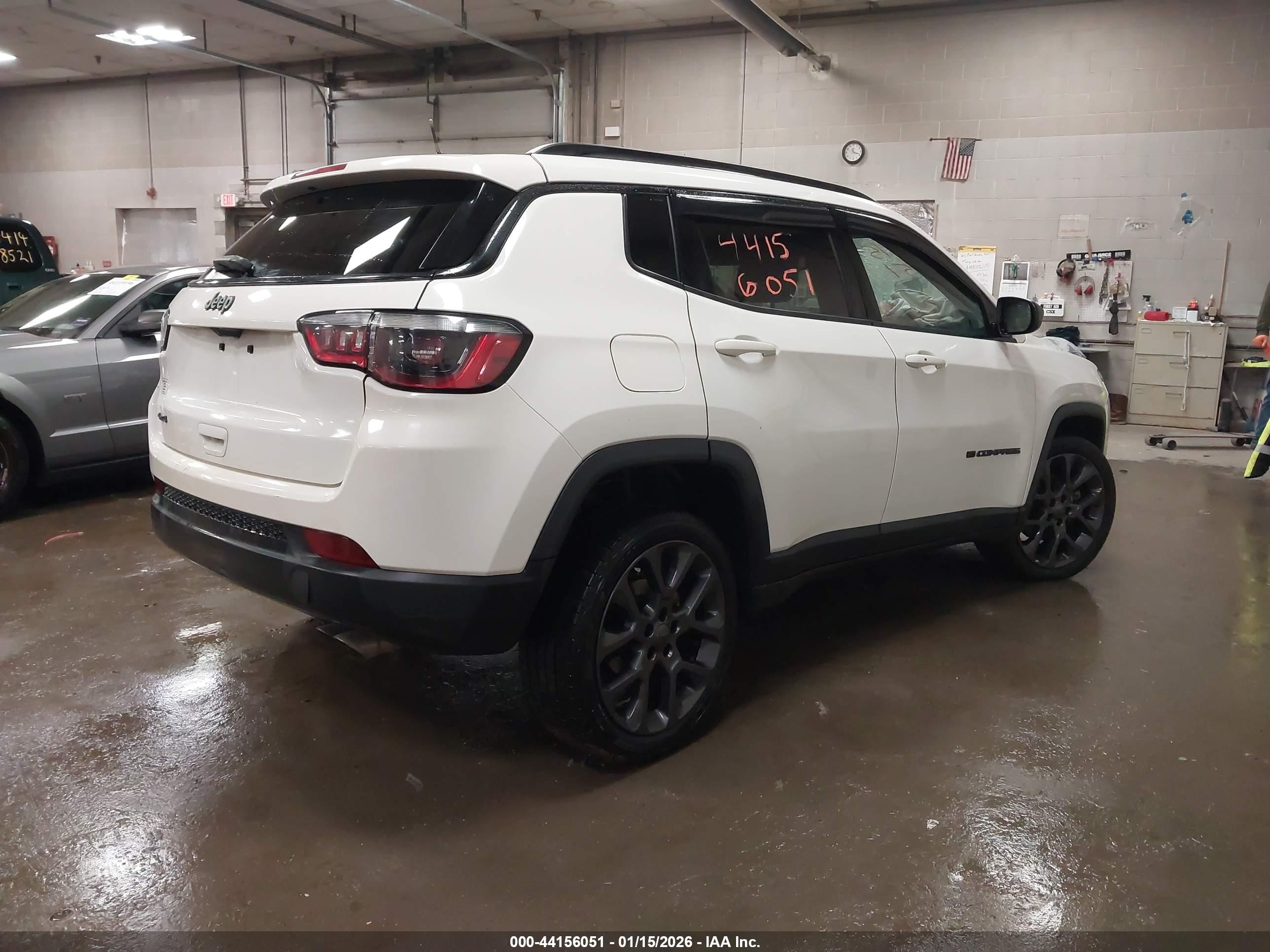 JEEP COMPASS image 4