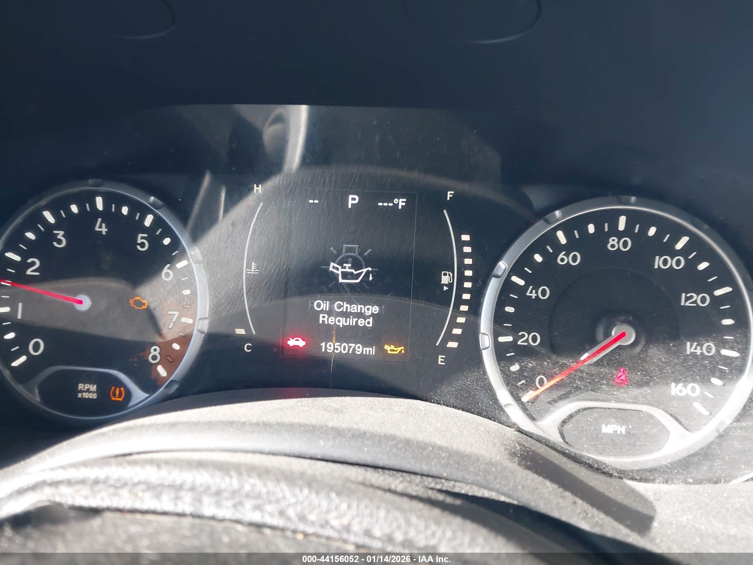 JEEP RENEGADE image 7