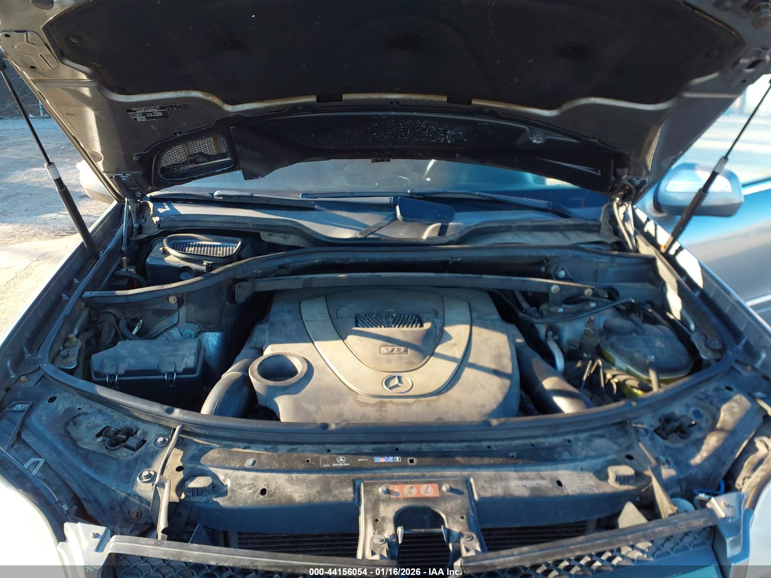 MERCEDES-BENZ GL image 10