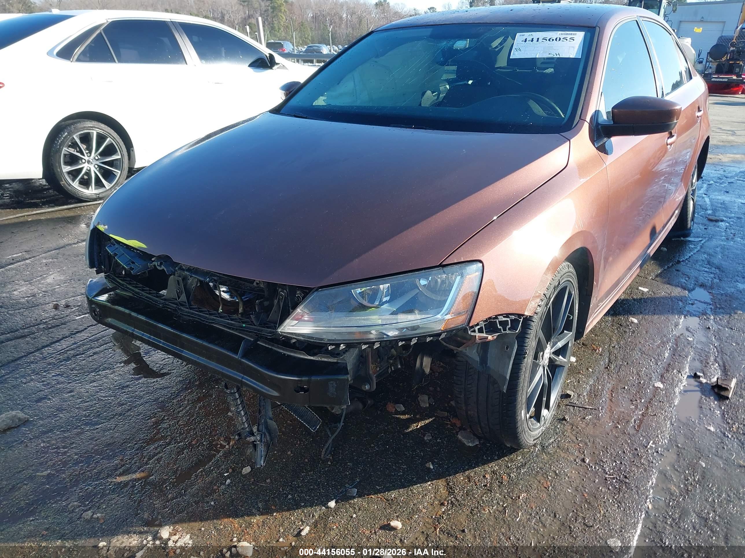 VOLKSWAGEN JETTA image 6