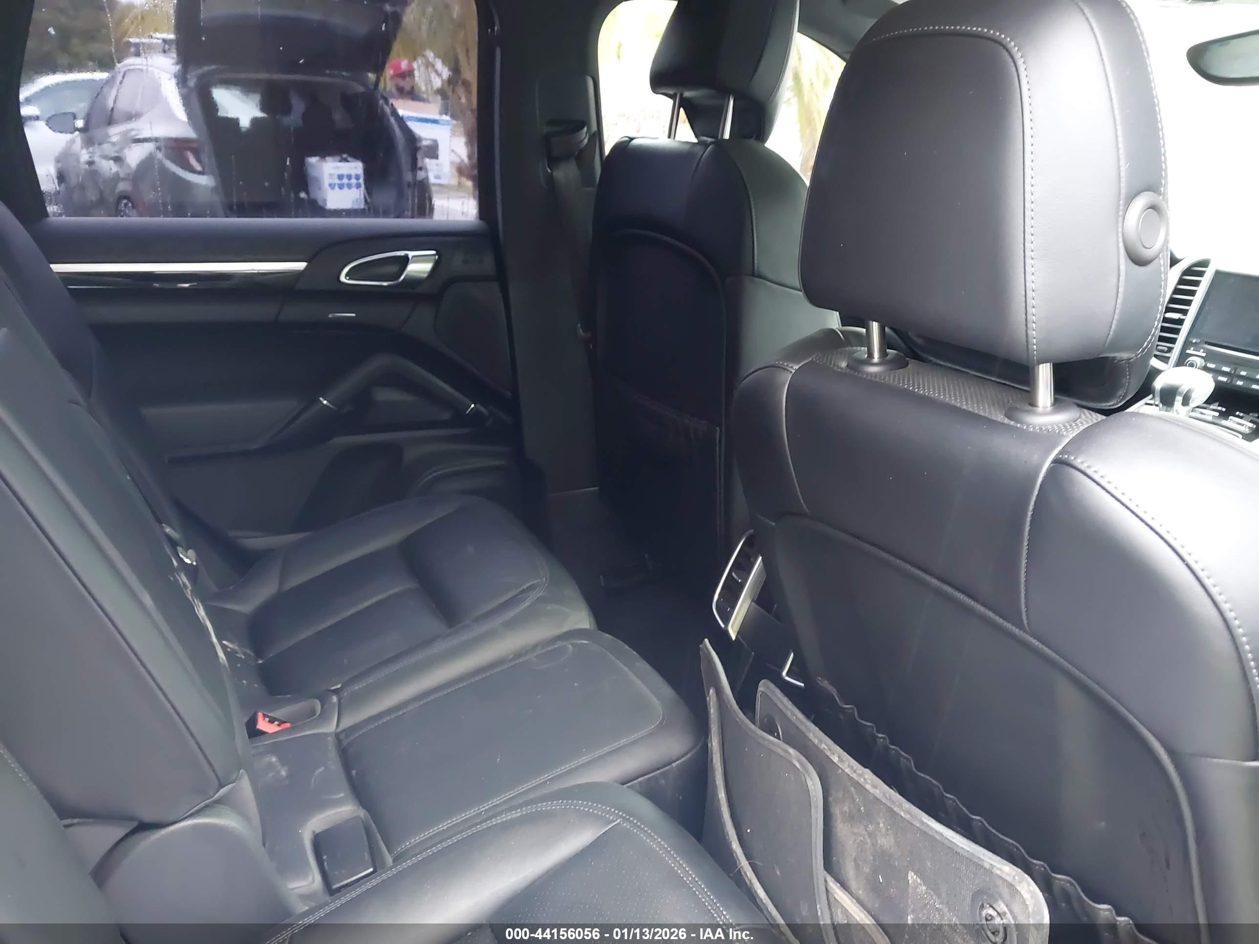 PORSCHE CAYENNE image 8