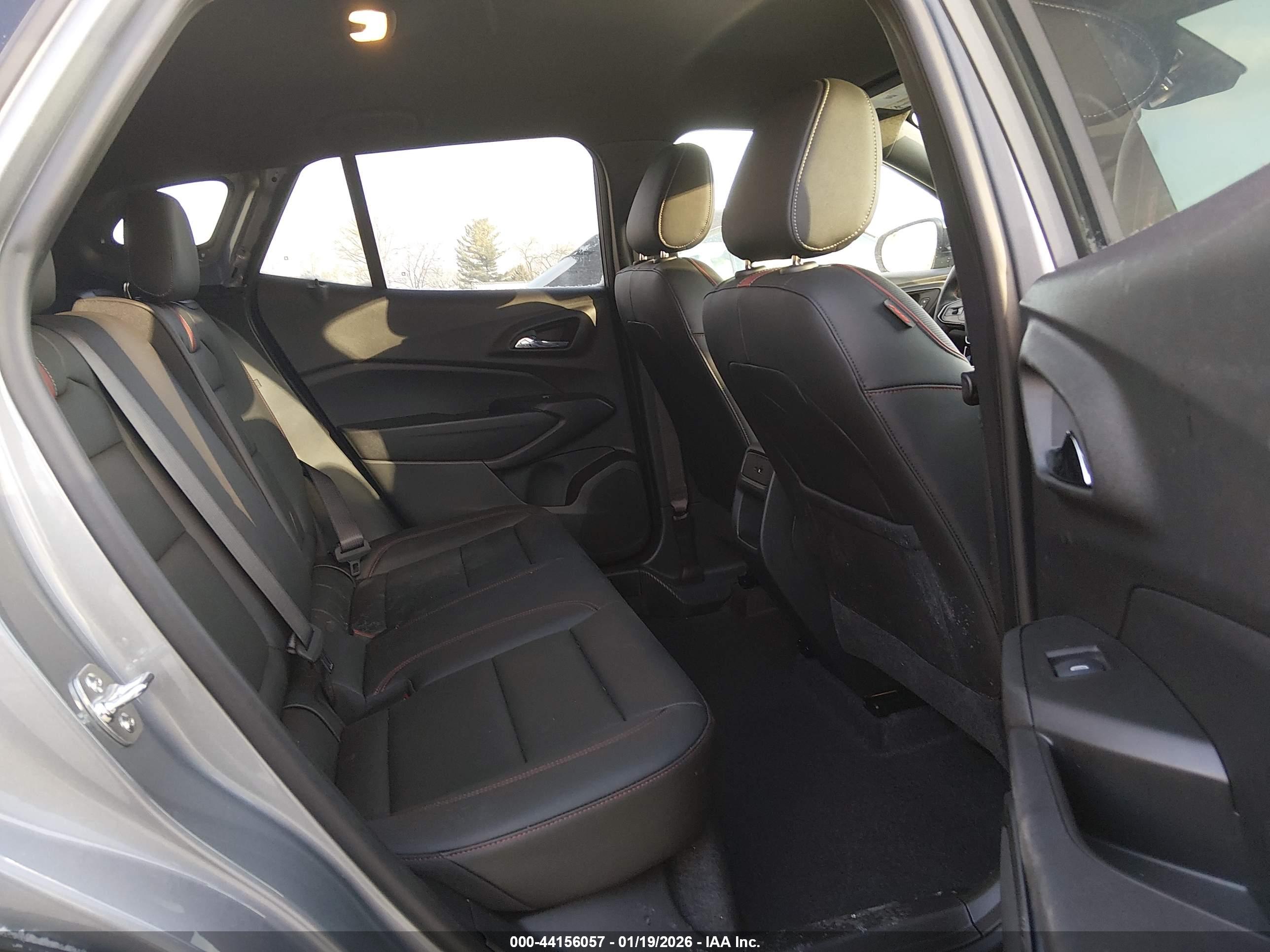 CHEVROLET TRAX image 8