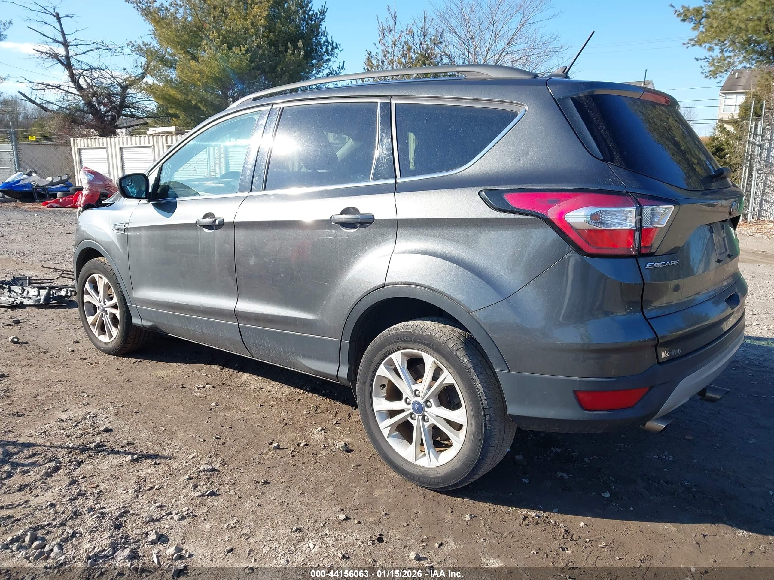FORD ESCAPE image 3