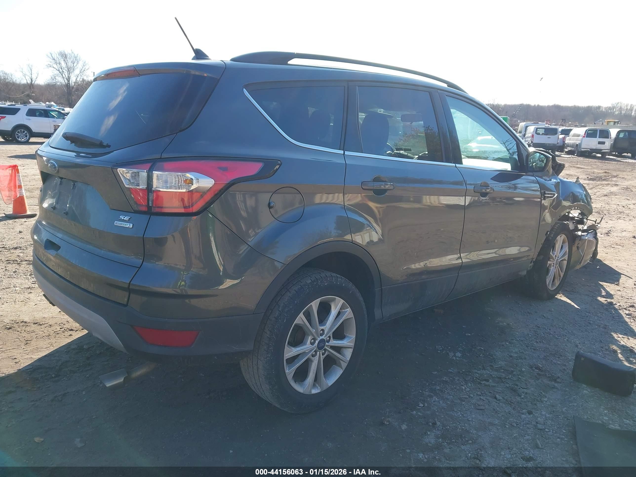 FORD ESCAPE image 4